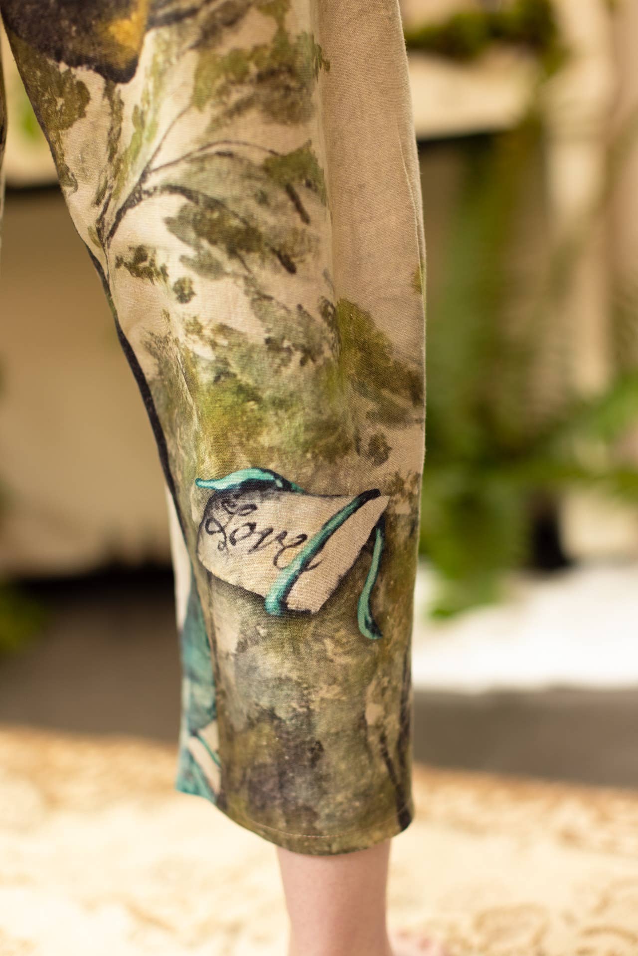 Theatre of Dreams Linen Cropped Artist Pant w/ Swan, Birds - Out of the Blue
