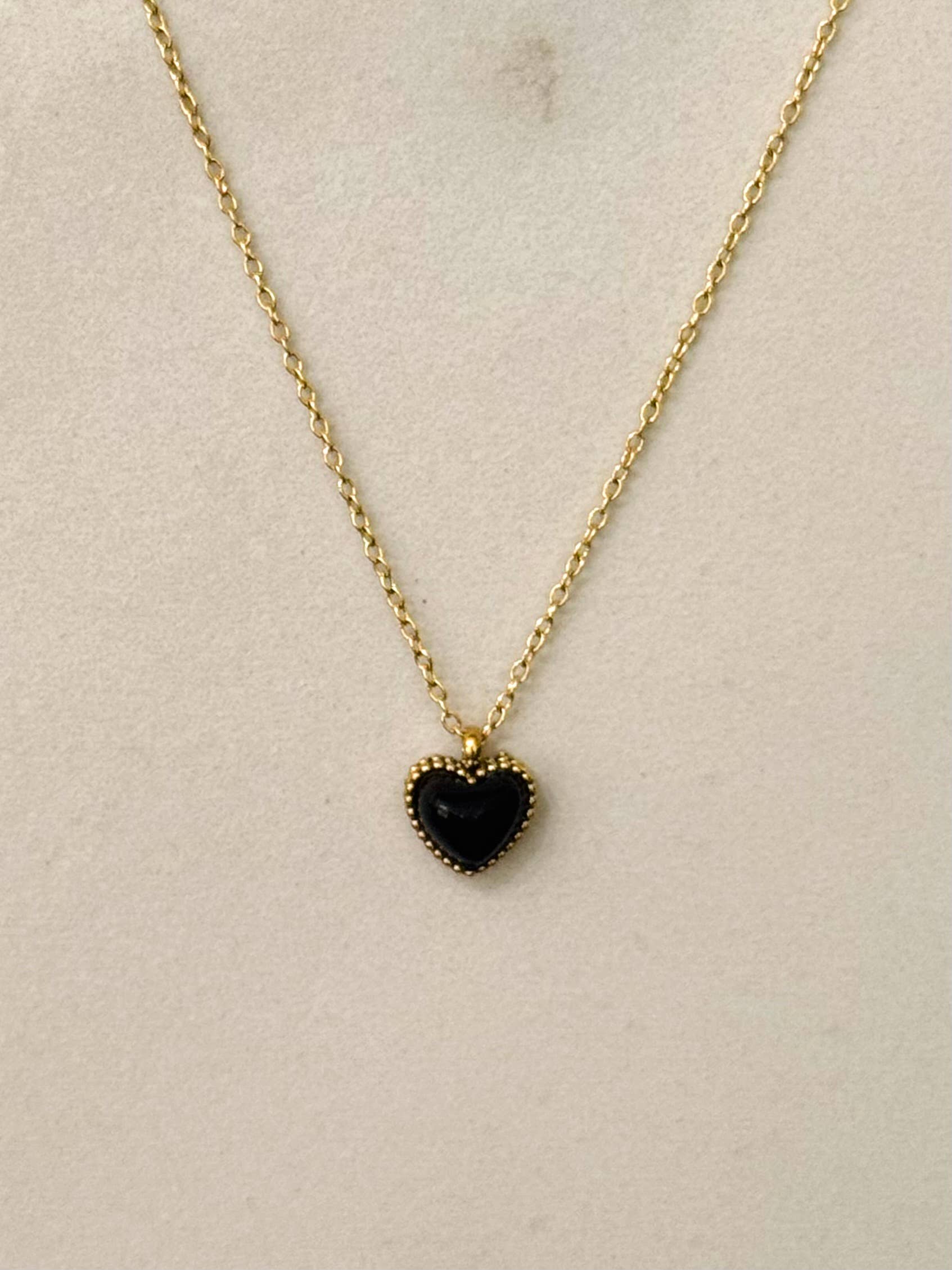 Vintage Look Heart Necklace - Out of the Blue