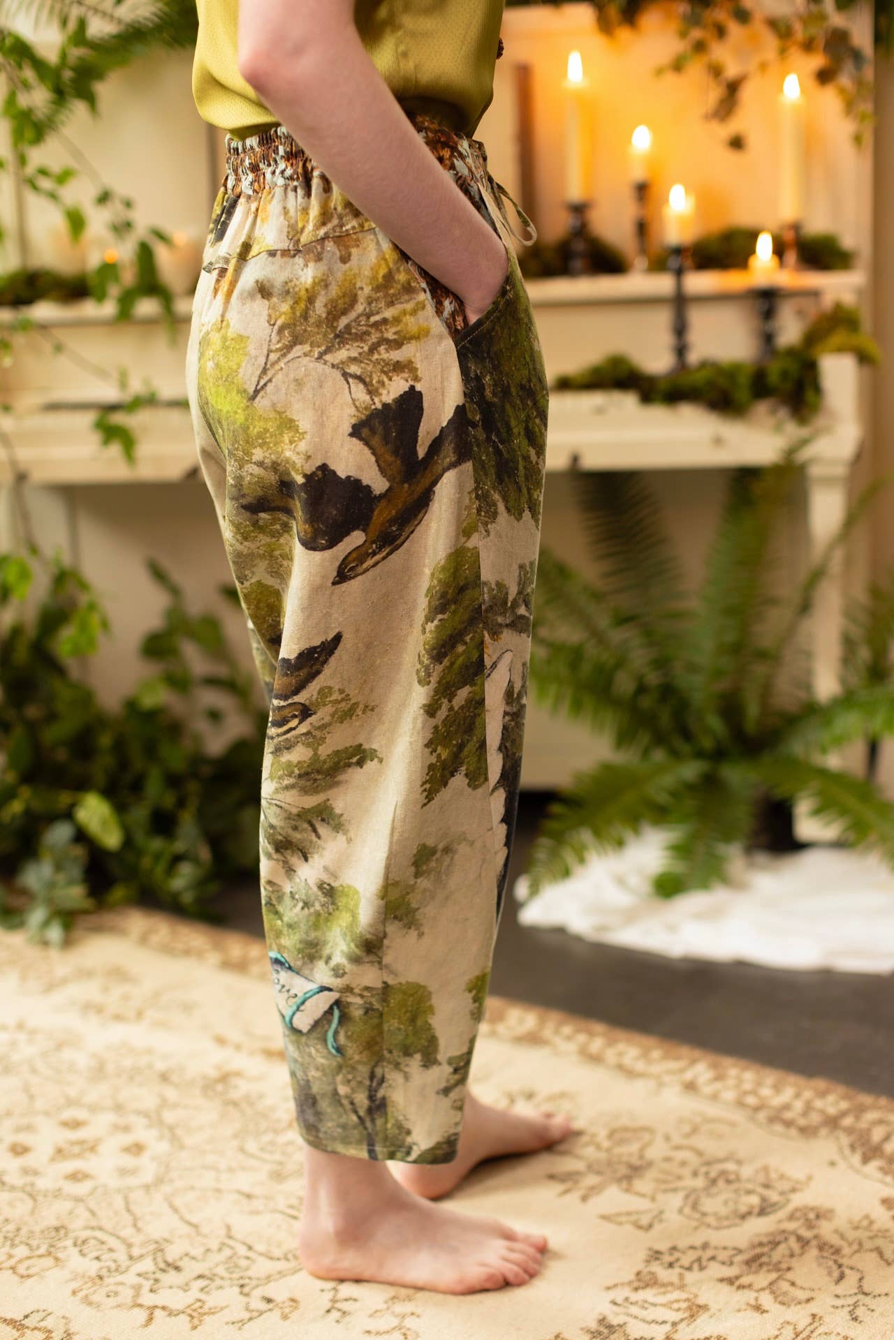 Theatre of Dreams Linen Cropped Artist Pant w/ Swan, Birds - Out of the Blue