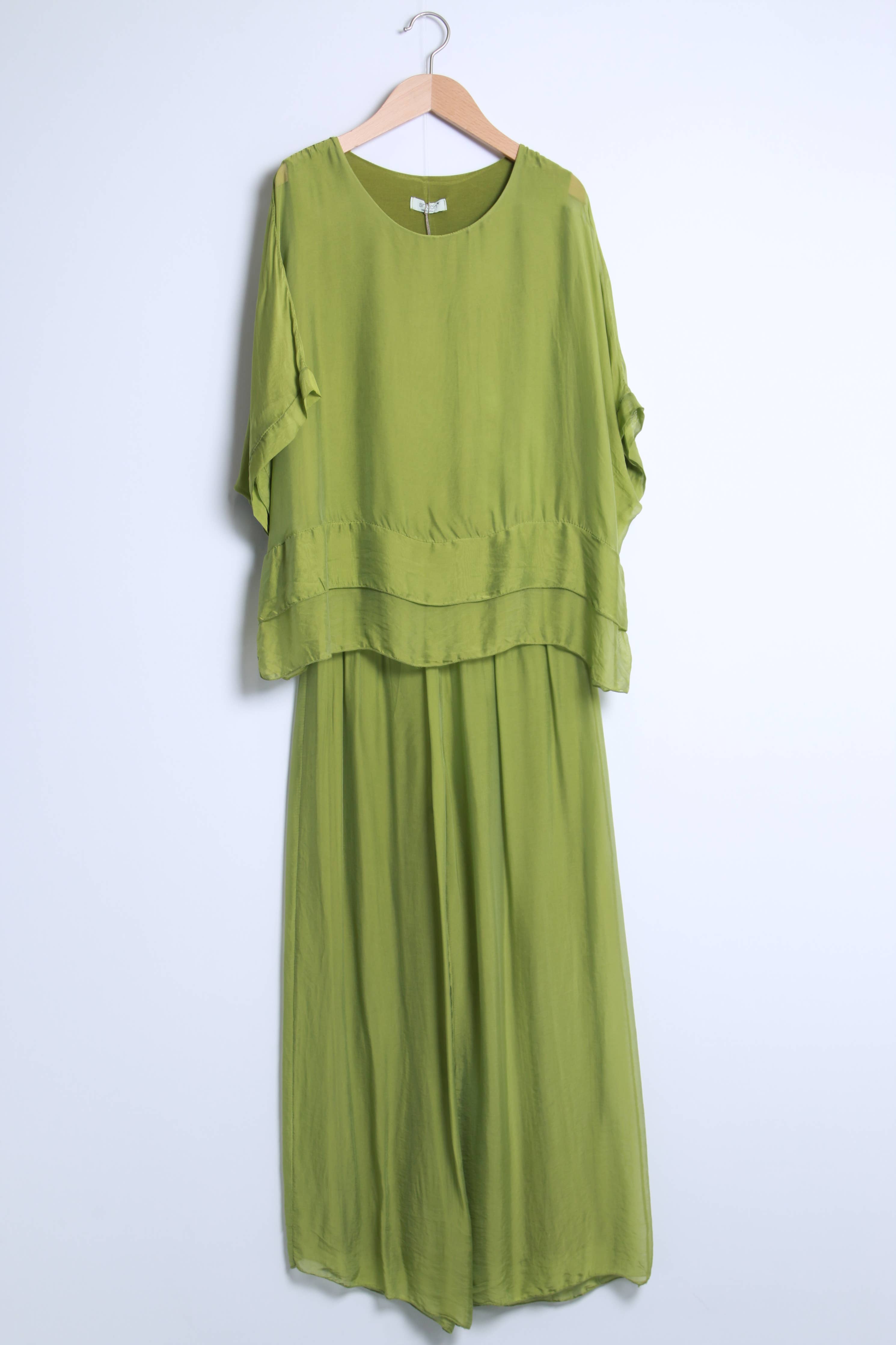 Loose blouse with 3/4 sleeves and layered hem 50529 - Out of the Blue