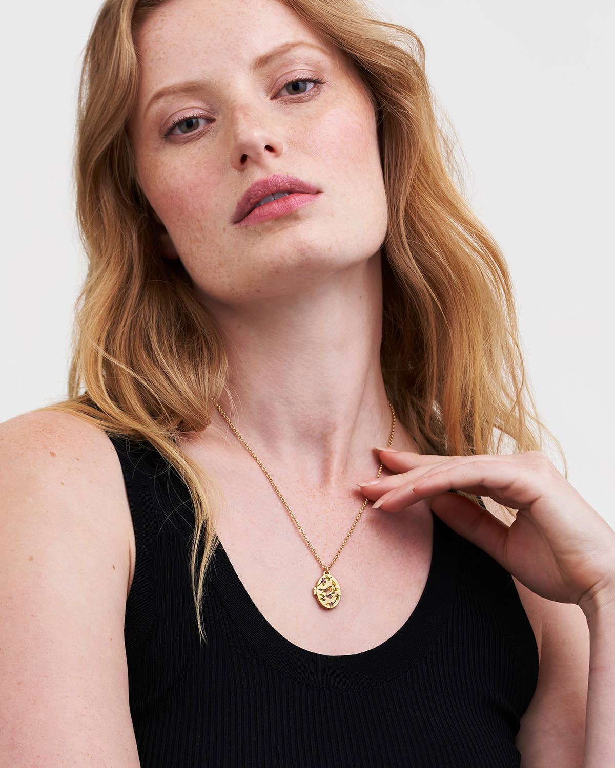 Robin & Blackberry Gold Oval Locket Necklace - Out of the Blue