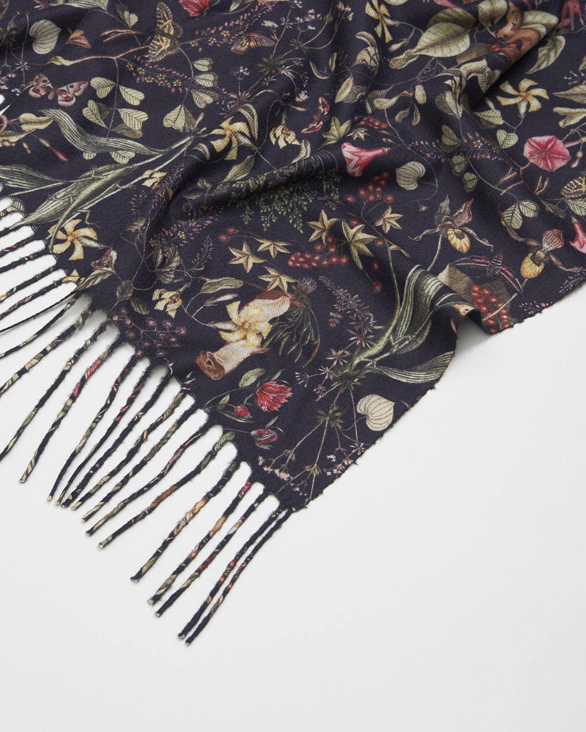 Wolf Garden Tassel Scarf - Out of the Blue