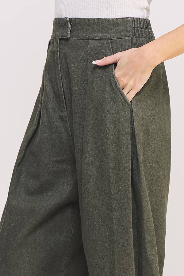 HIGH WAIST PLEATED TROUSERS - Out of the Blue