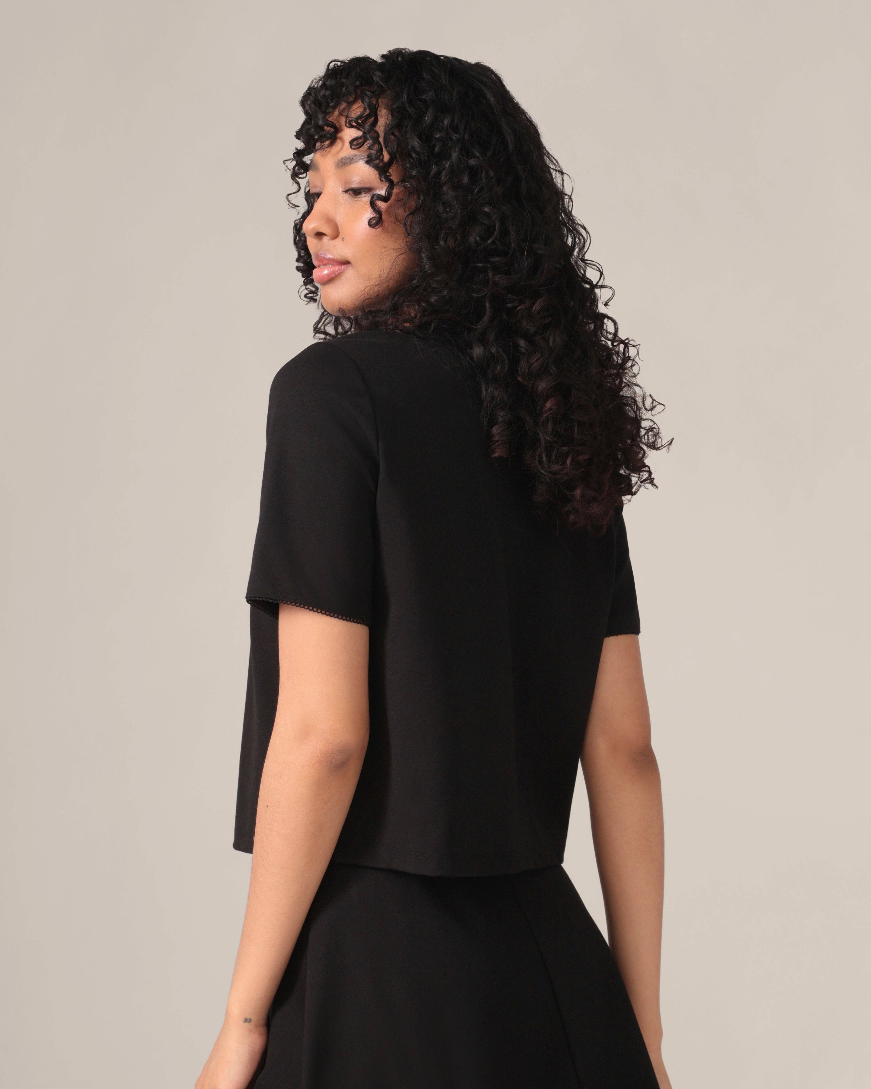 The Perfect Tee - Light Ease knit in Black - Out of the Blue