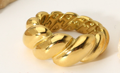 Croissant Rope Chunky Ring - Out of the Blue