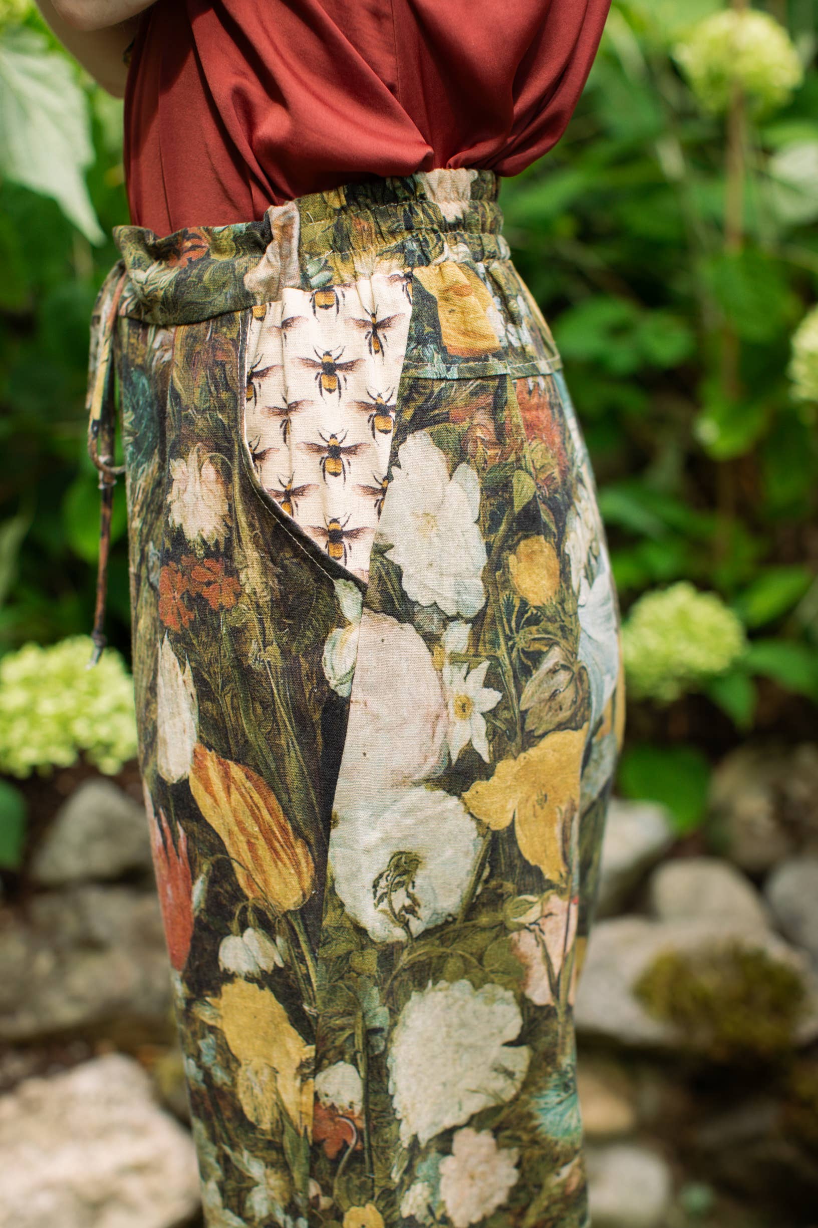 I Dream in Flowers Linen Pants - Out of the Blue