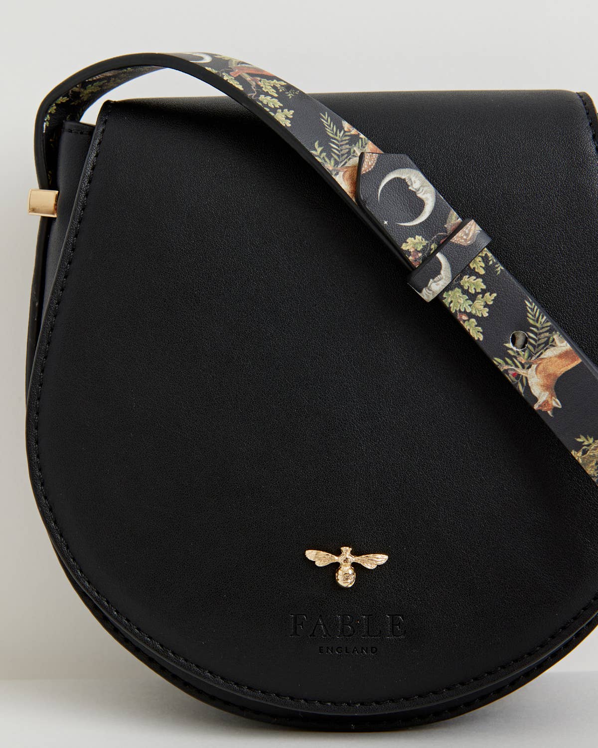 A Night's Tale Saddle Bag Black - Out of the Blue