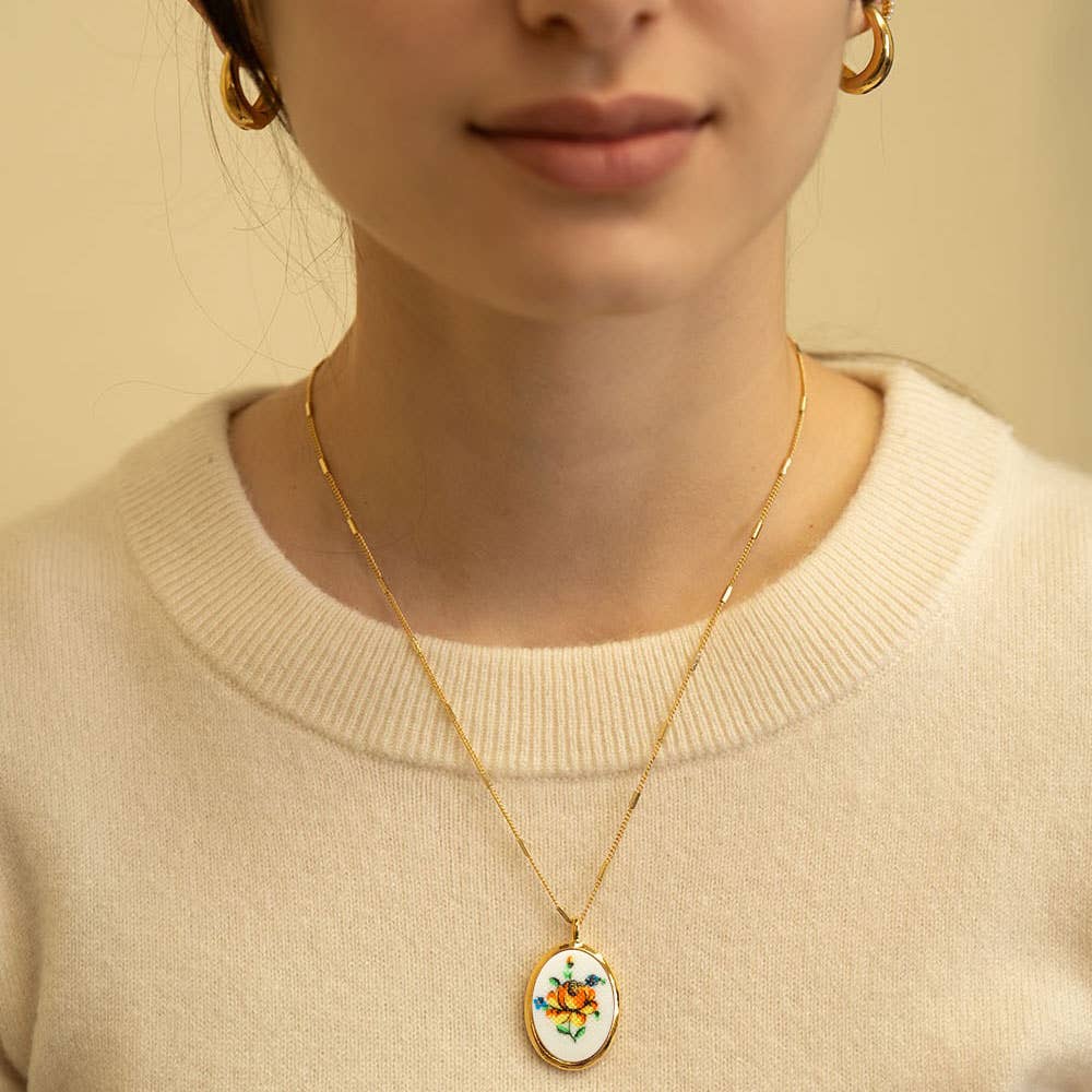 Needlepoint Flower Vintage Cameo Necklace - Out of the Blue