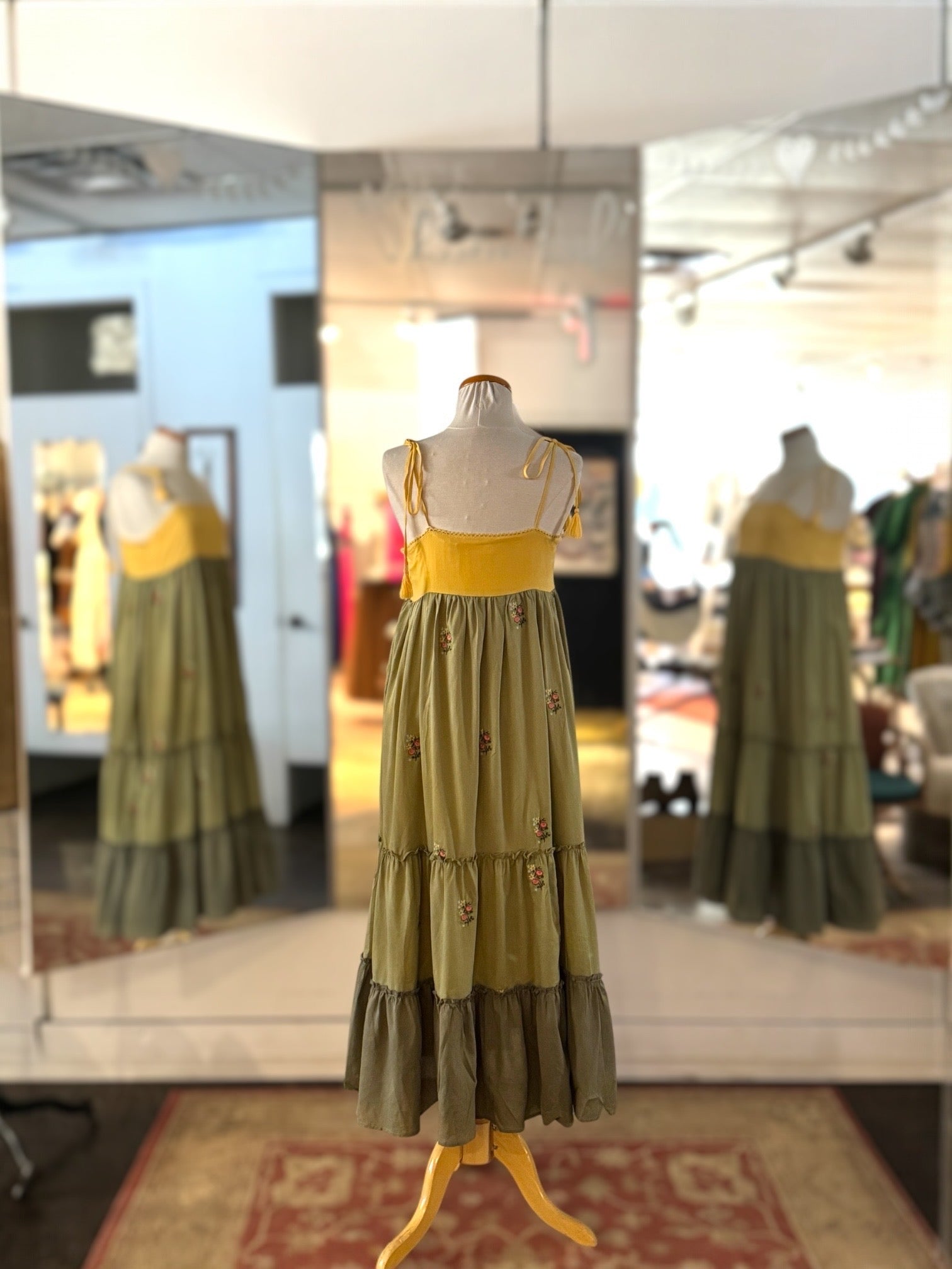 COLOR BLOCK TIERED MIDI DRESS - Out of the Blue