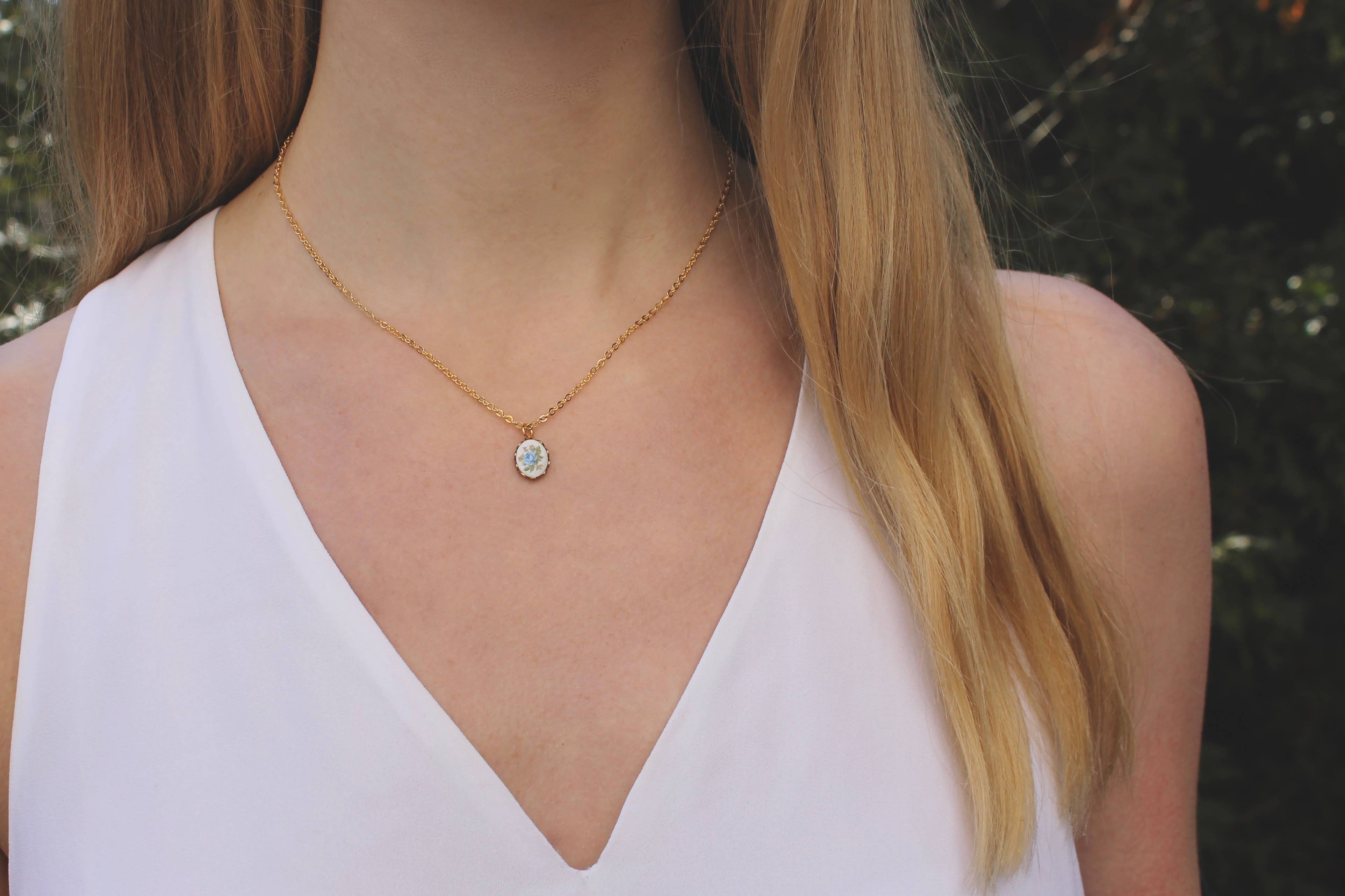 60's Vintage Floral Necklace