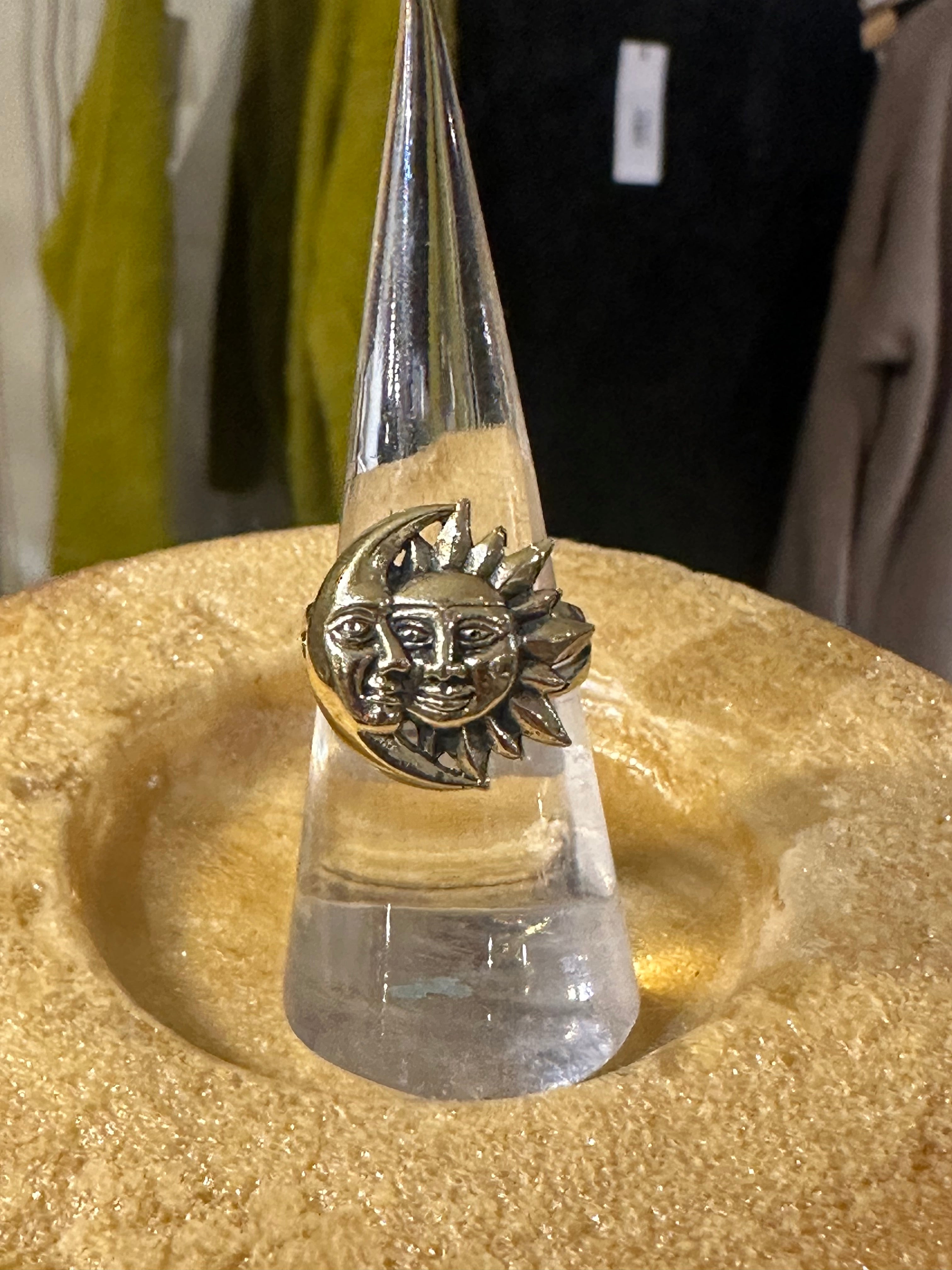 Face to Face Brass Ring