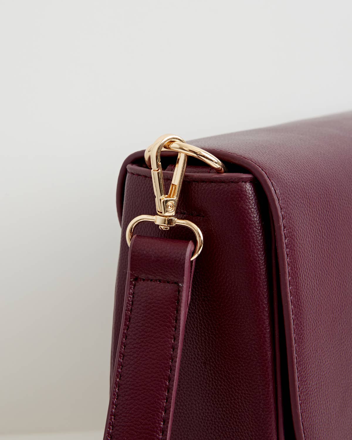 Gina Messenger Bag - Out of the Blue