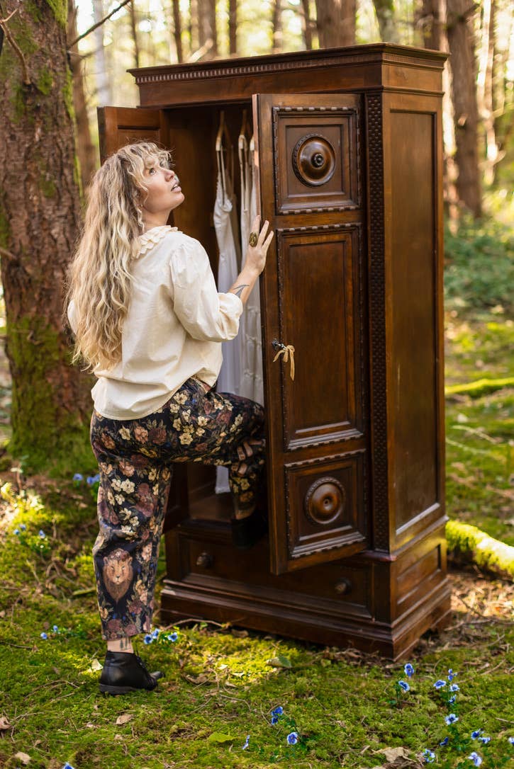 Lionheart Linen Crop Artist Pant w/ florals & Narnia print - Out of the Blue