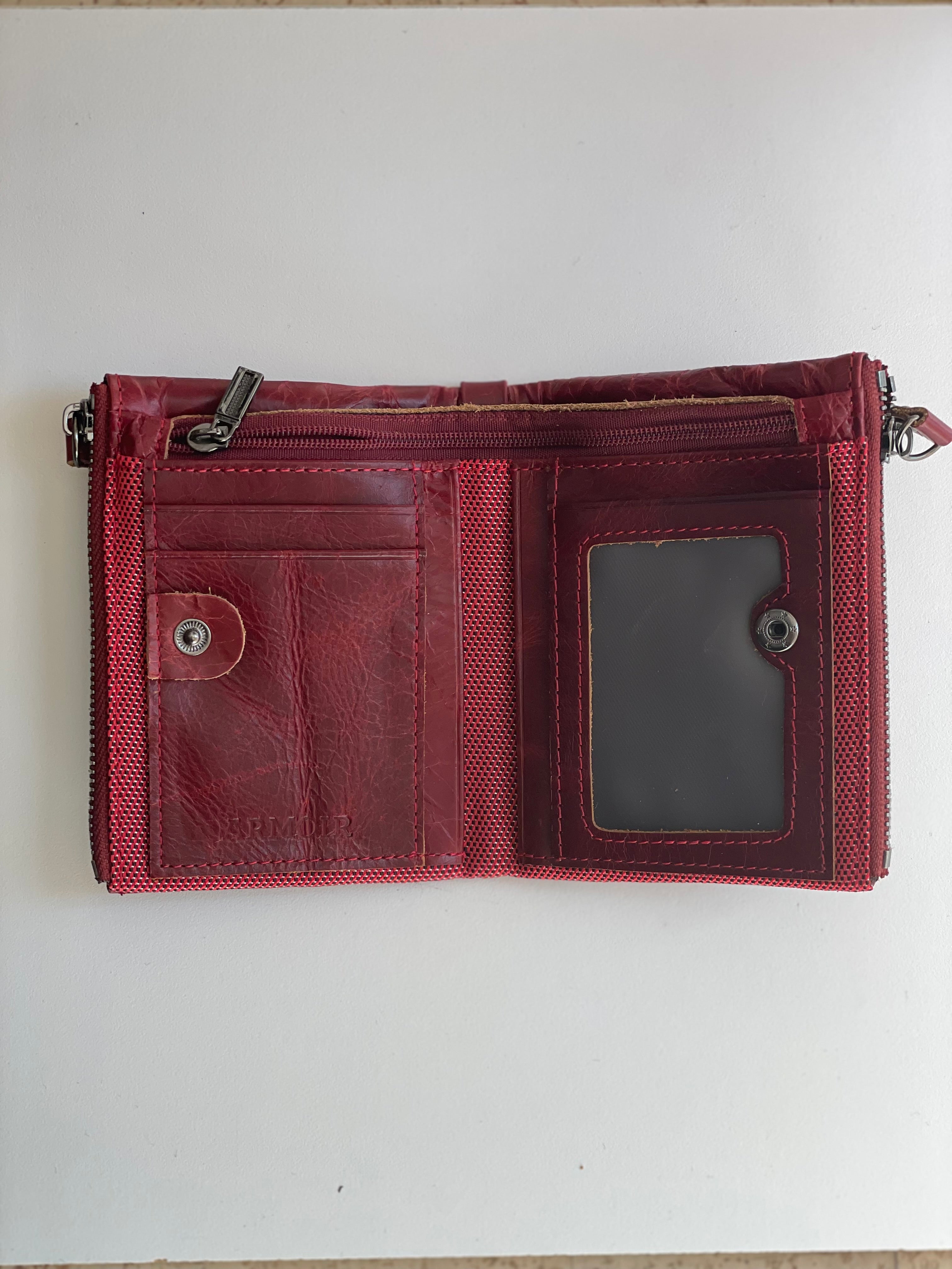 Tofino Wallet - Out of the Blue