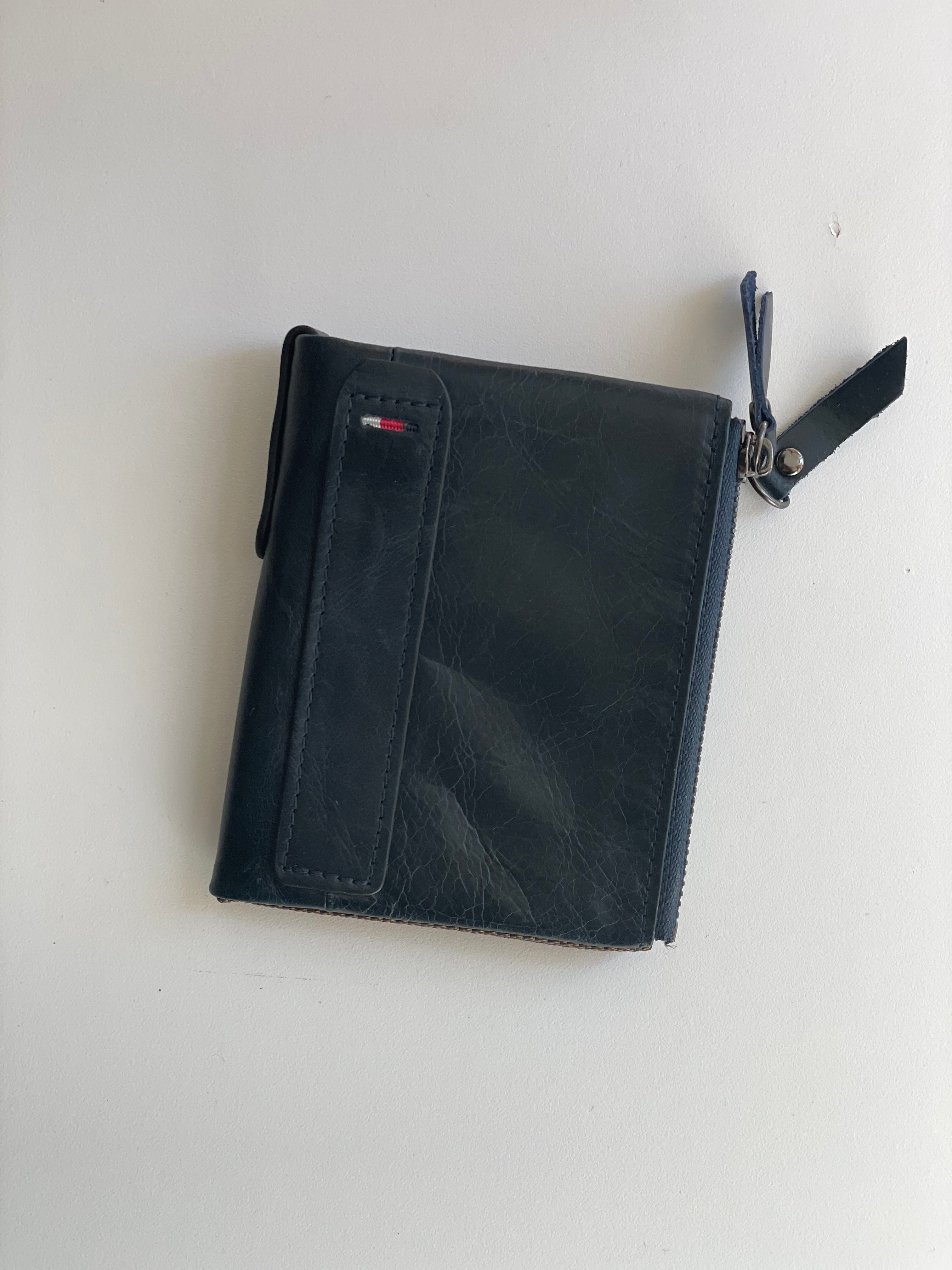 Tofino Wallet - Out of the Blue