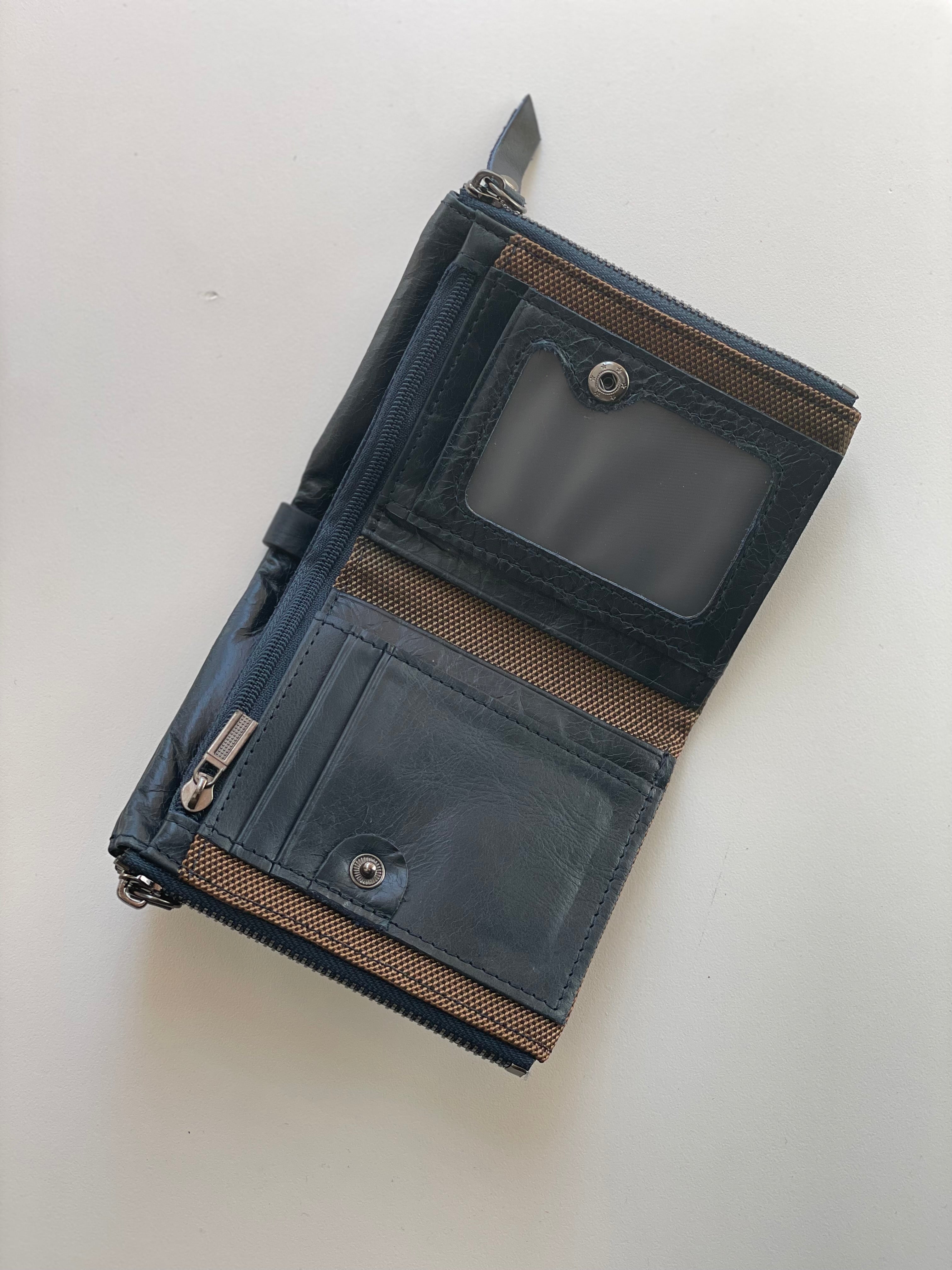 Tofino Wallet - Out of the Blue