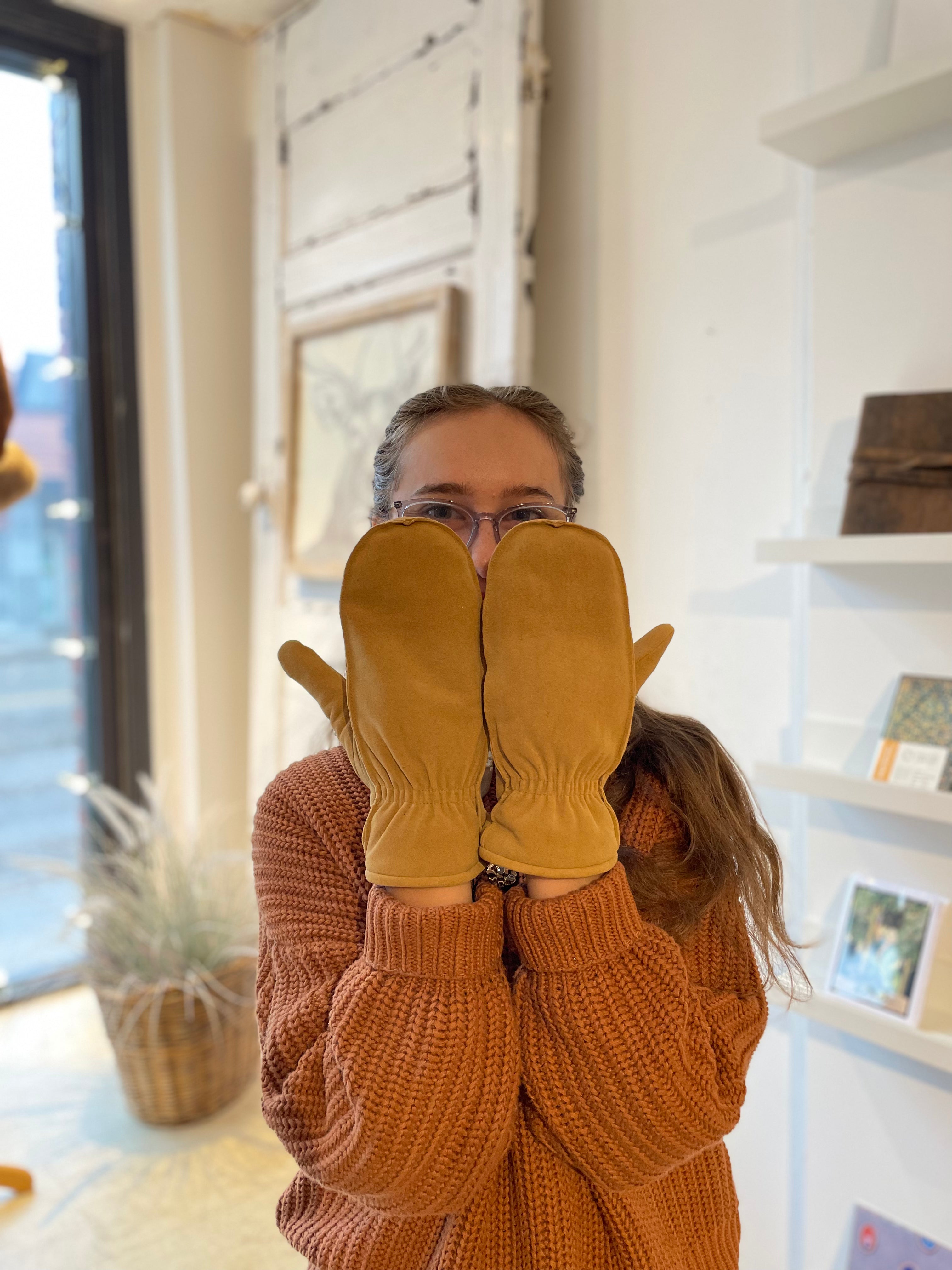 Suede Glittens