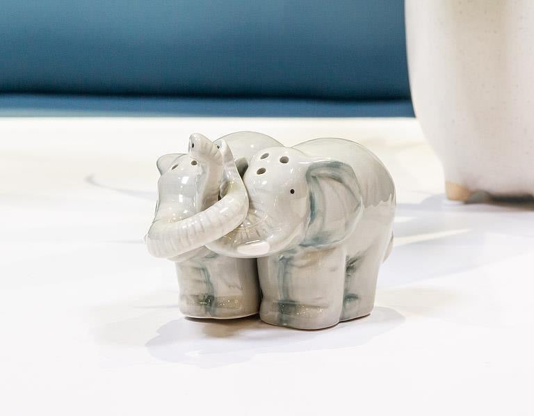 Kitschy S&P Shakers - Out of the Blue