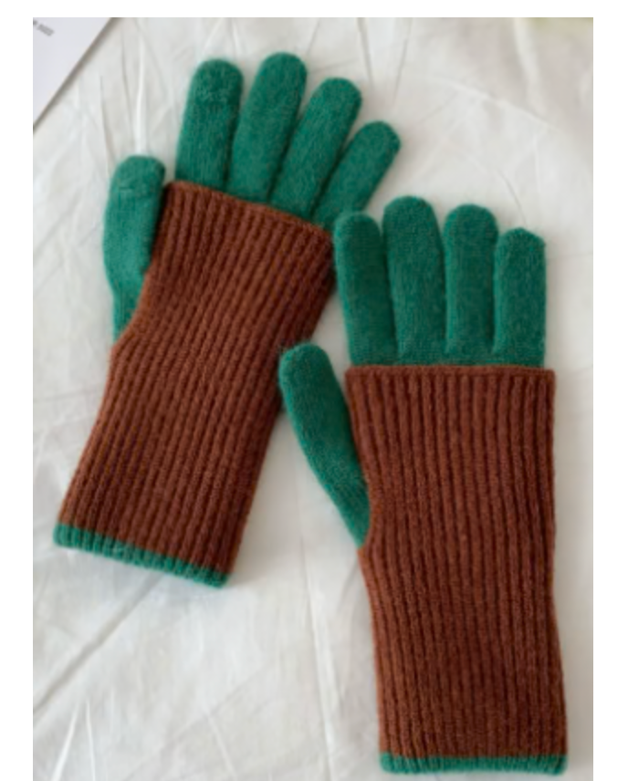 Double Folded Gloves