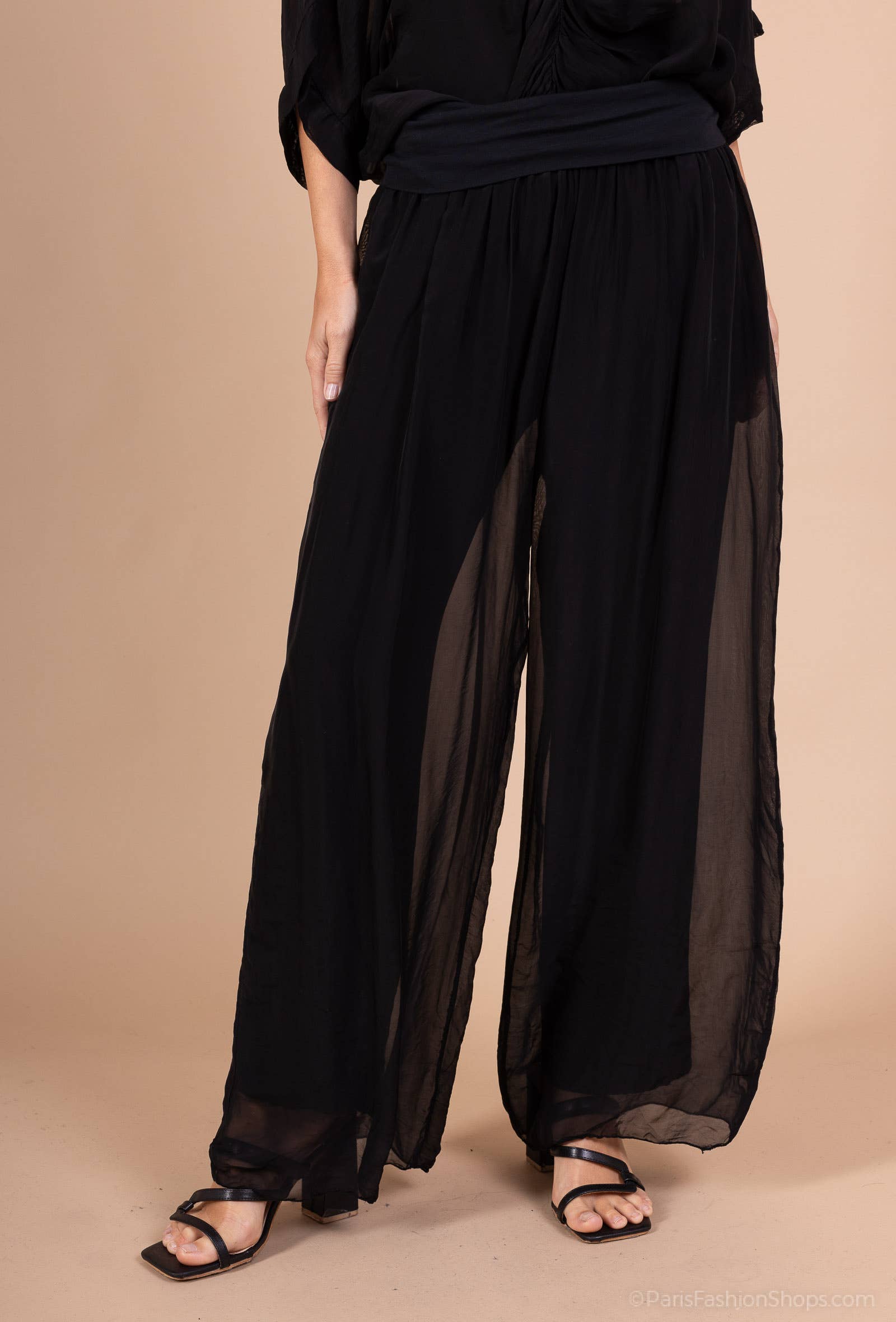 High-waisted wide fluid pants with long hem 20537 - Out of the Blue