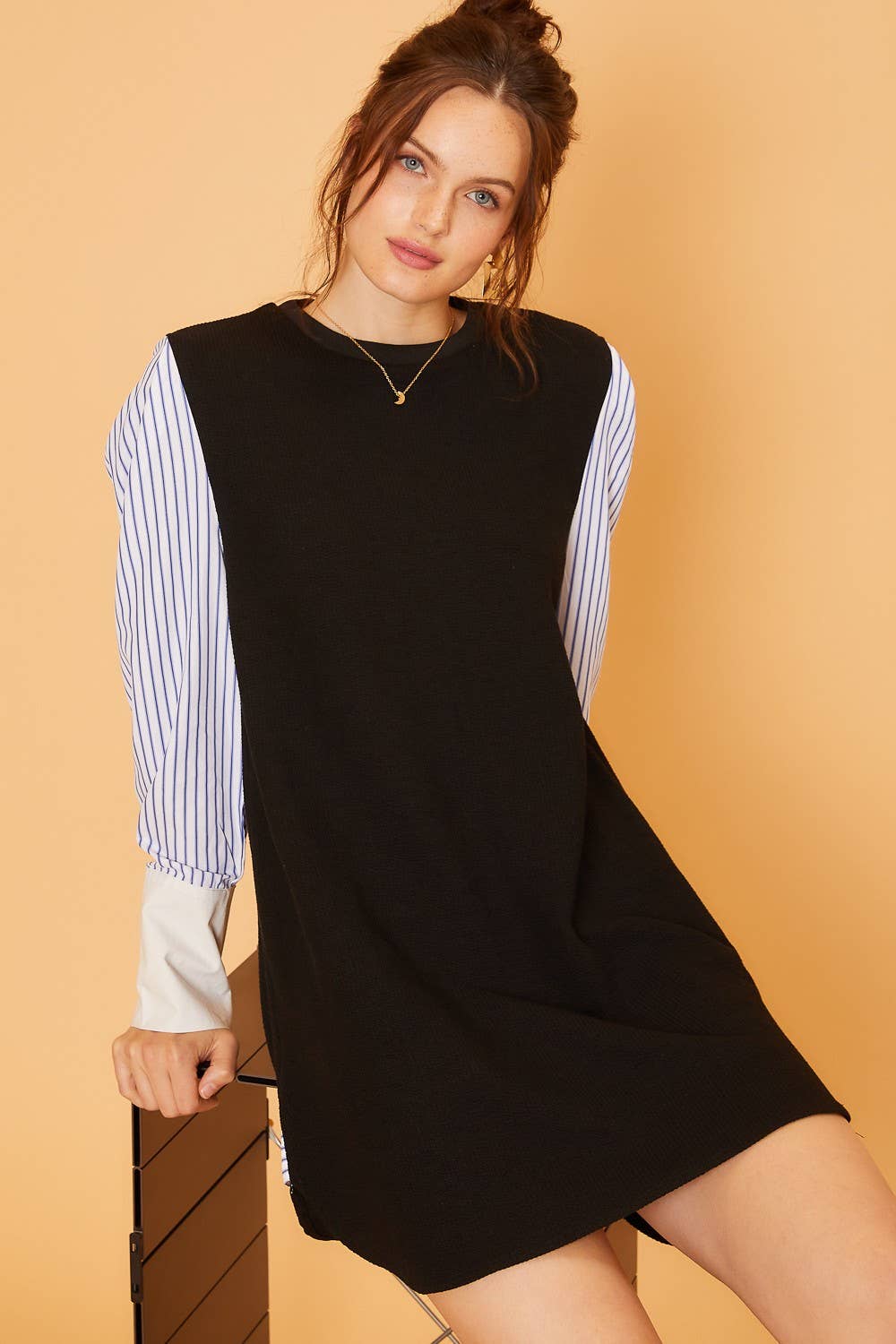 ROUND NECK STRIPED CONTRAST SLEEVE KNIT MINI DRESS_AD4242 - Out of the Blue