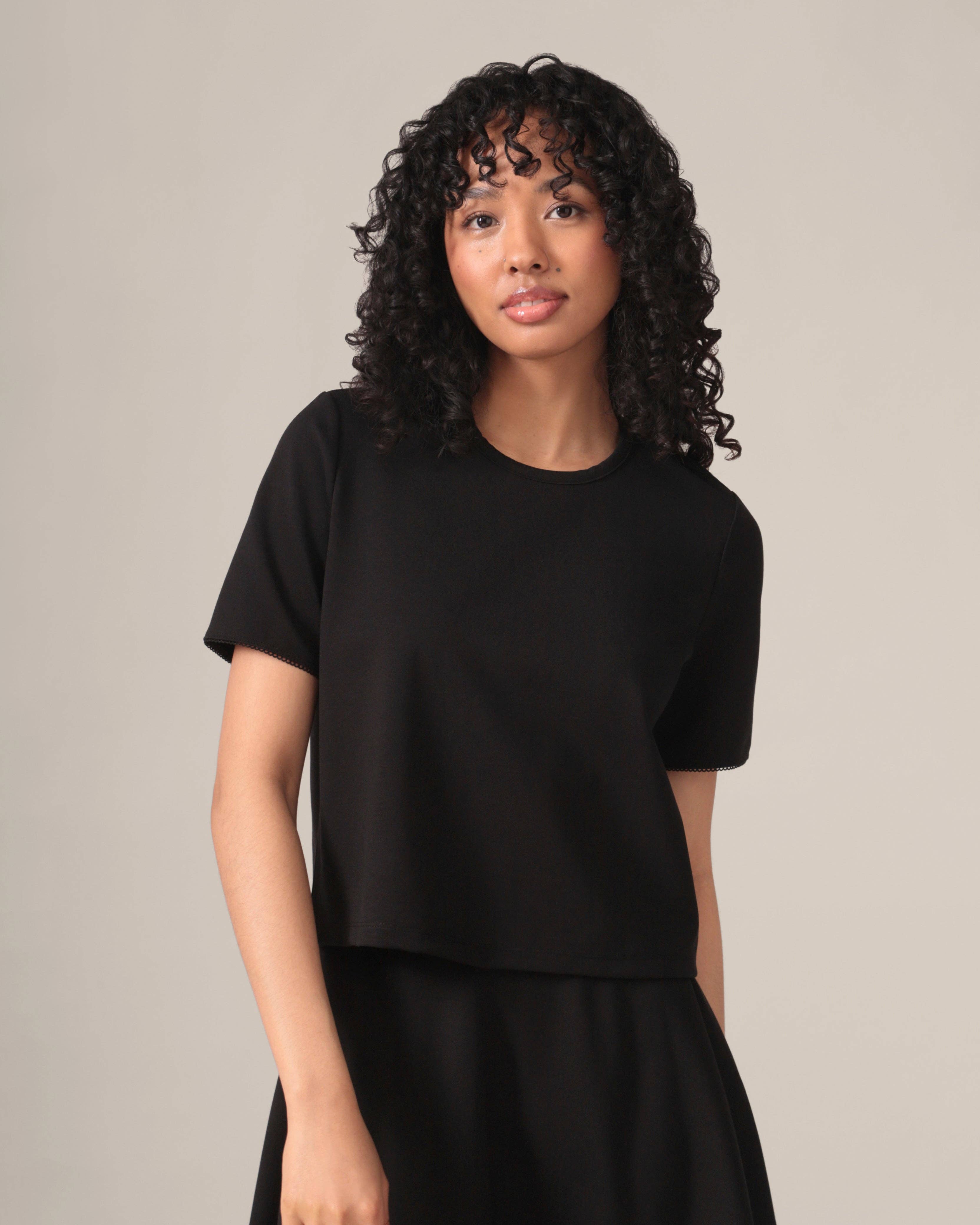 The Perfect Tee - Light Ease knit in Black - Out of the Blue