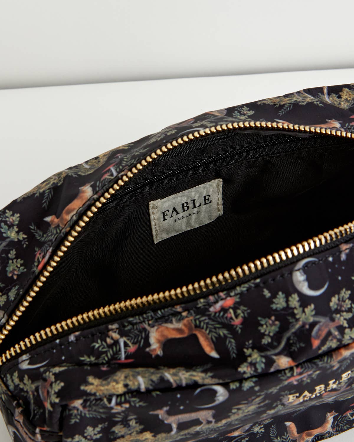 Night's Tale Pouch - Out of the Blue