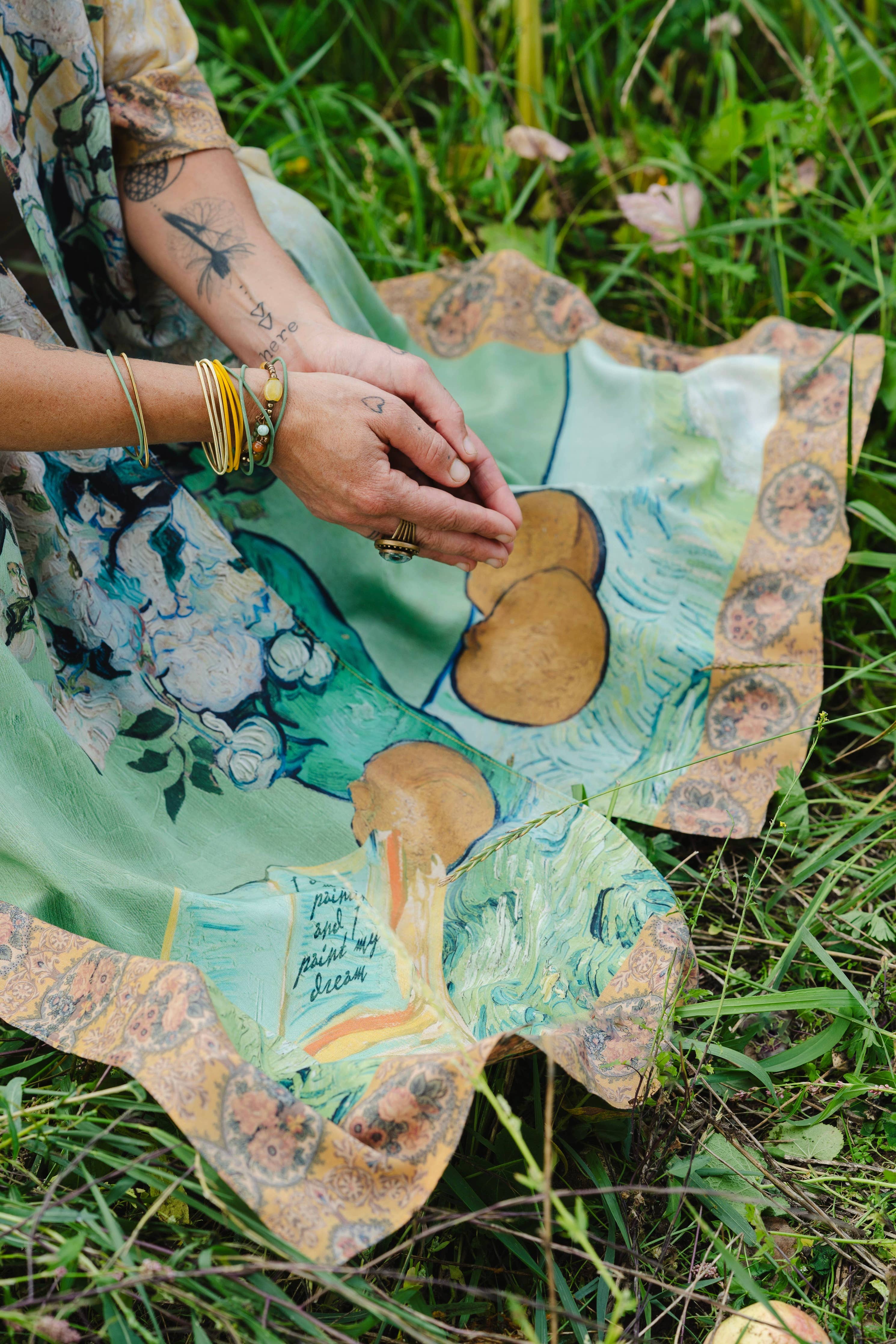 I Paint My Dream Bohemian Van Gogh Goddess Starduster Kimono - Out of the Blue