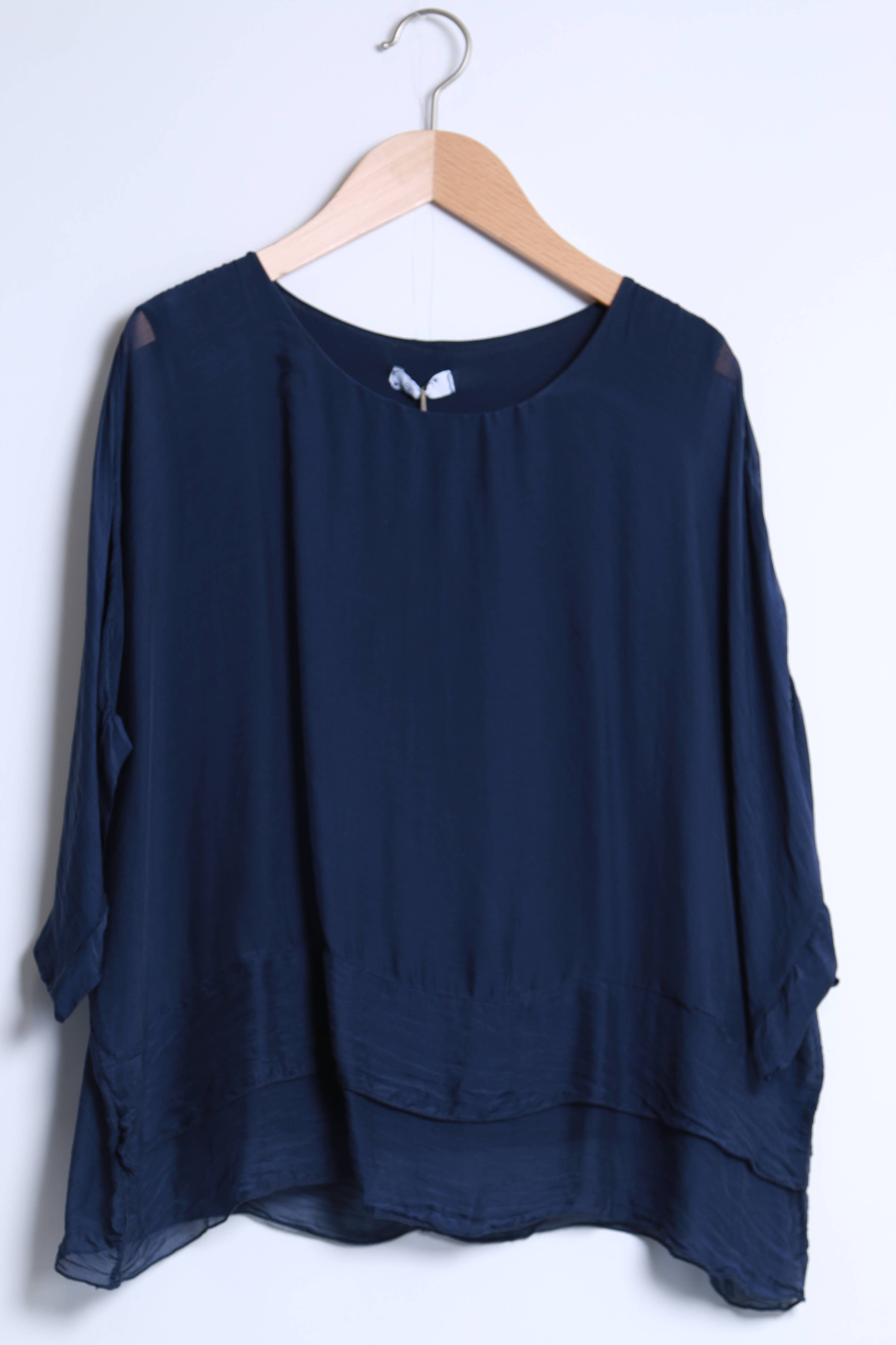 Loose blouse with 3/4 sleeves and layered hem 50529 - Out of the Blue