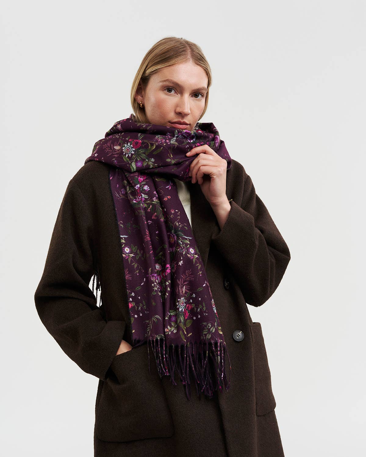 Eve Fringe Scarf