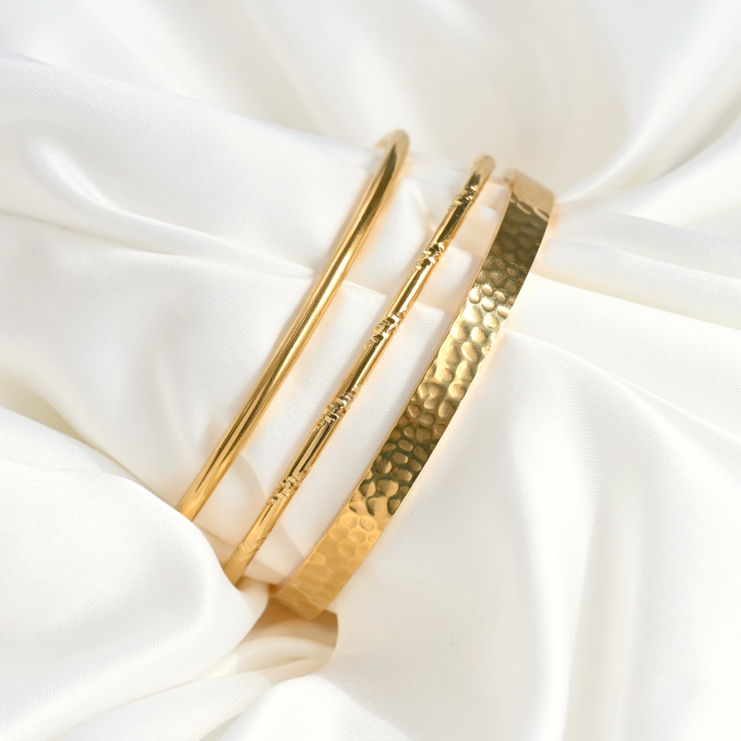 Hammered Texture Cuff Slim Bracelet - Out of the Blue