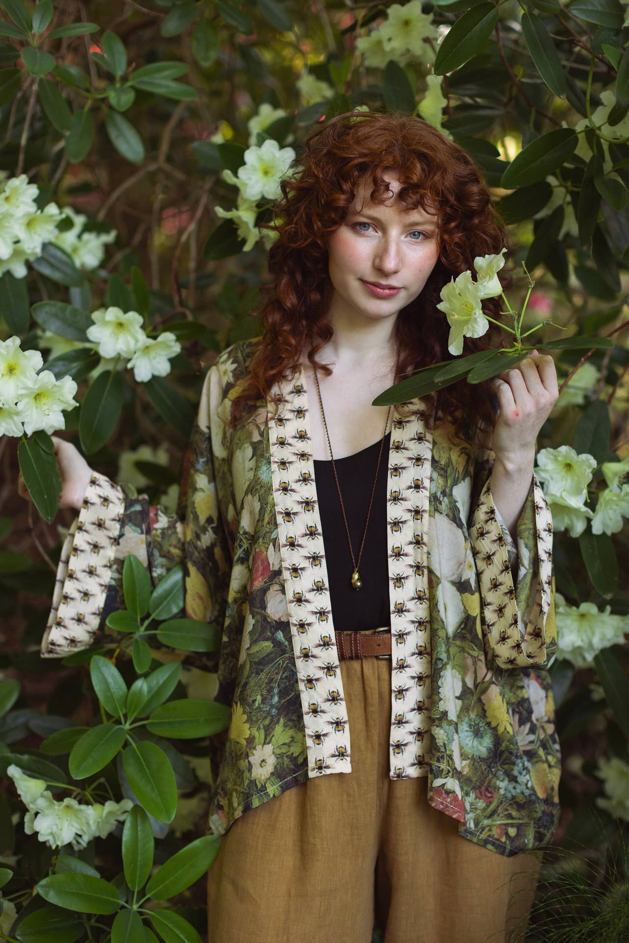 I Dream In Flowers Pixie Duster Cropped Kimono w/ Bees - Out of the Blue
