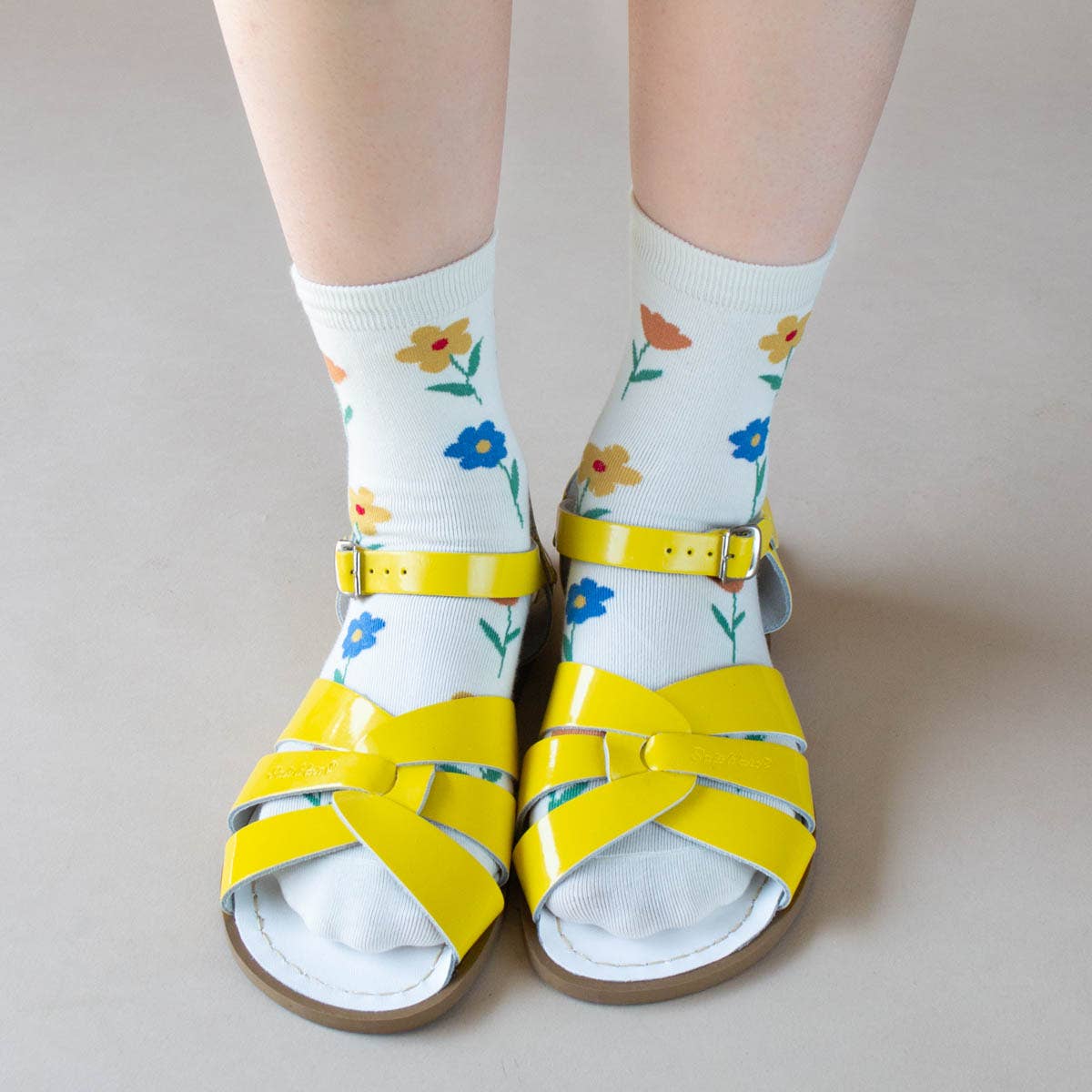 Favorite Flower Casual Socks - Out of the Blue