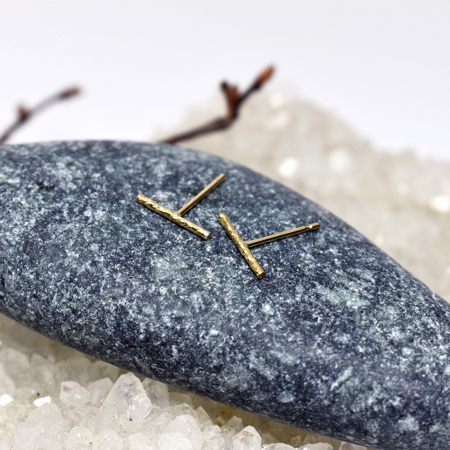 Sparkle Bar Stud Gold - Out of the Blue