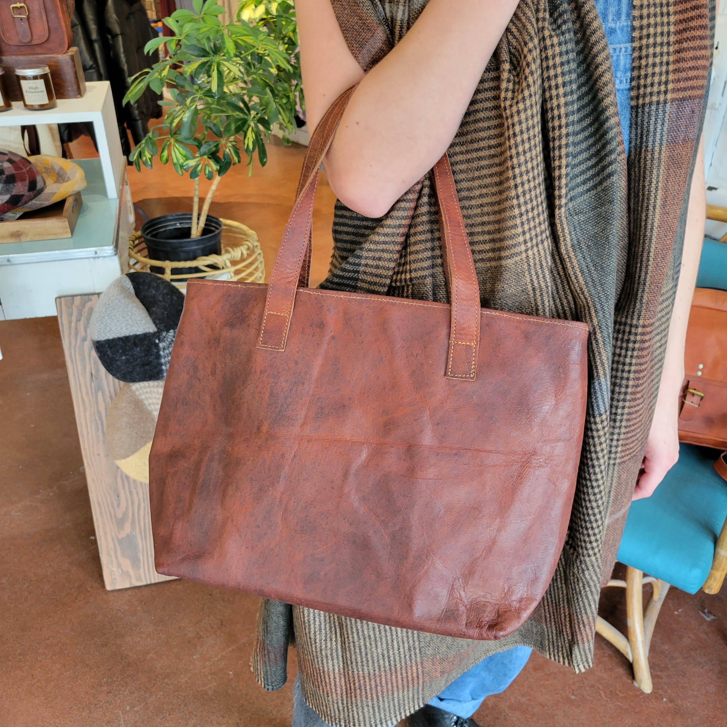 13" LEATHER TOTE BAG - Out of the Blue