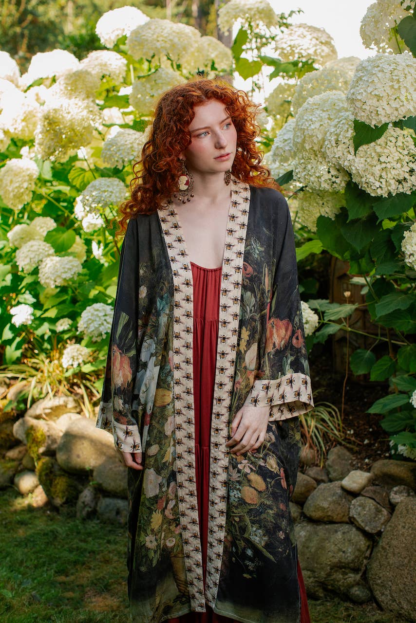 I Dream In Flowers Bamboo Duster Kimono Robe with Bees - Out of the Blue