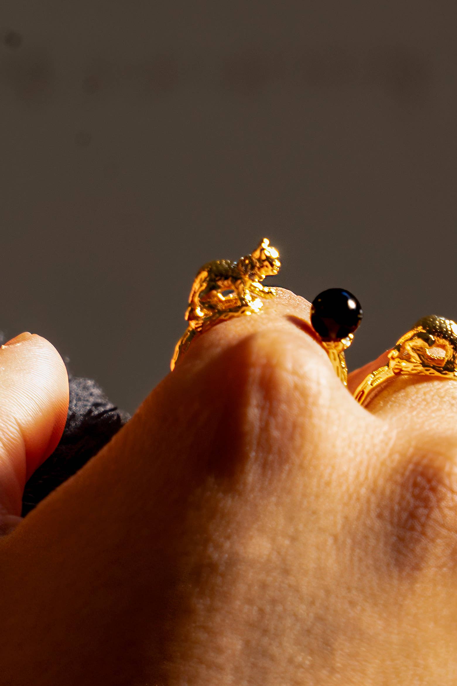 Cat's Cradle Ring - 18K Gold Plated + Onyx - Out of the Blue