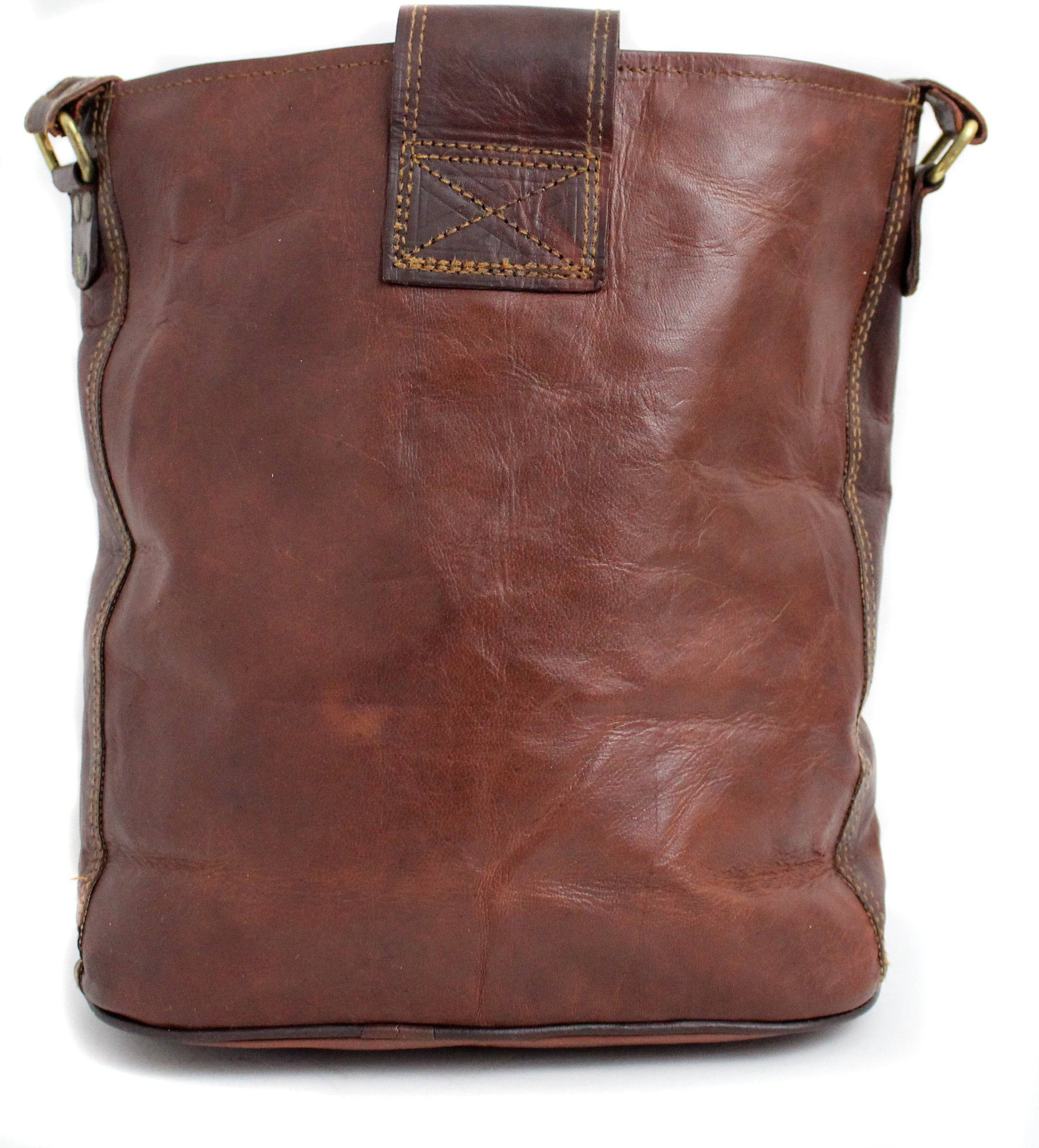10" LEATHER BUCKET BAG - Out of the Blue