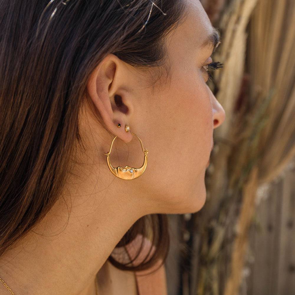 LA LUNE EARRINGS - Out of the Blue