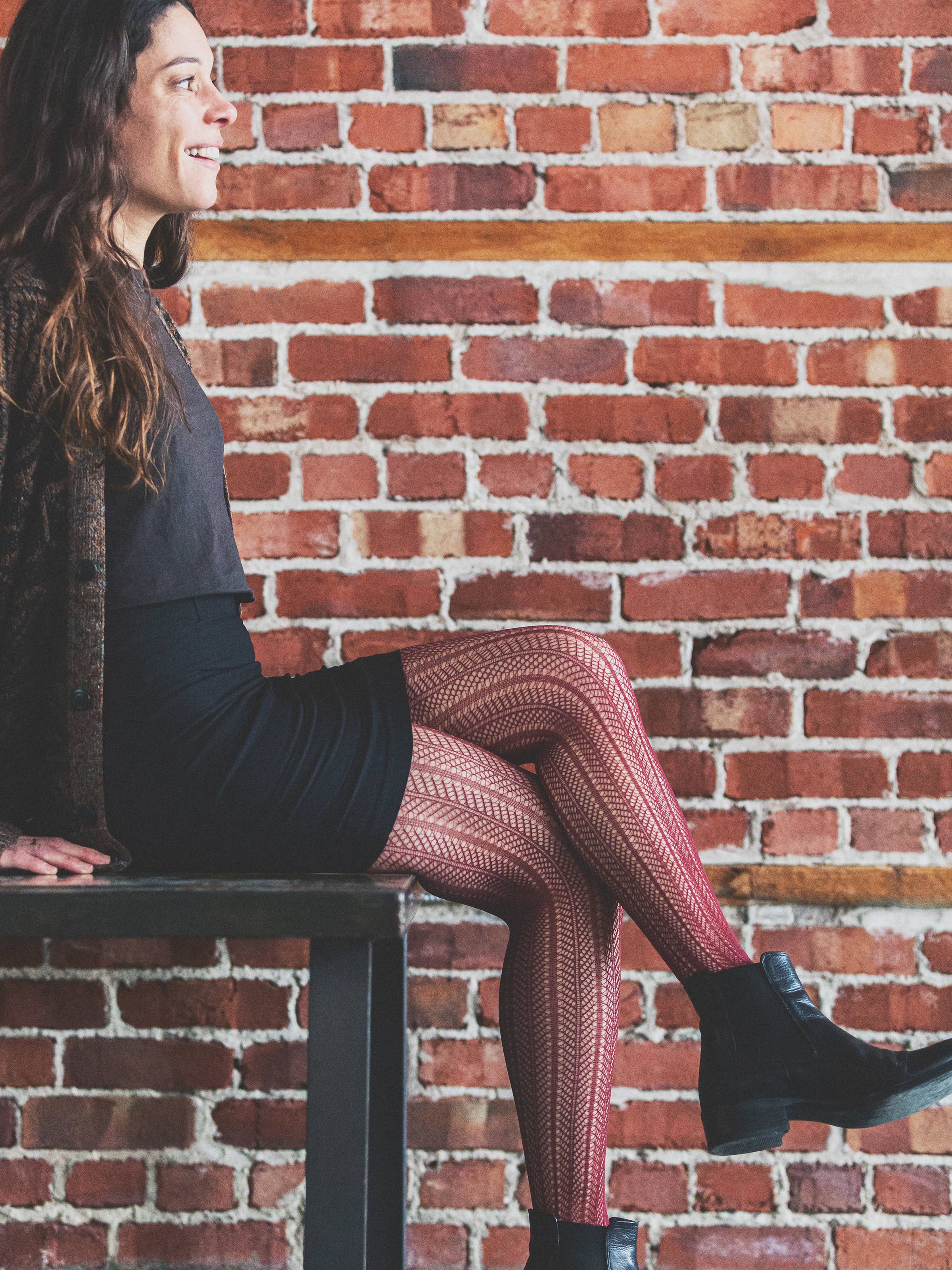 Olga Herringbone Fishnet Eco Tights Burgundy - Out of the Blue