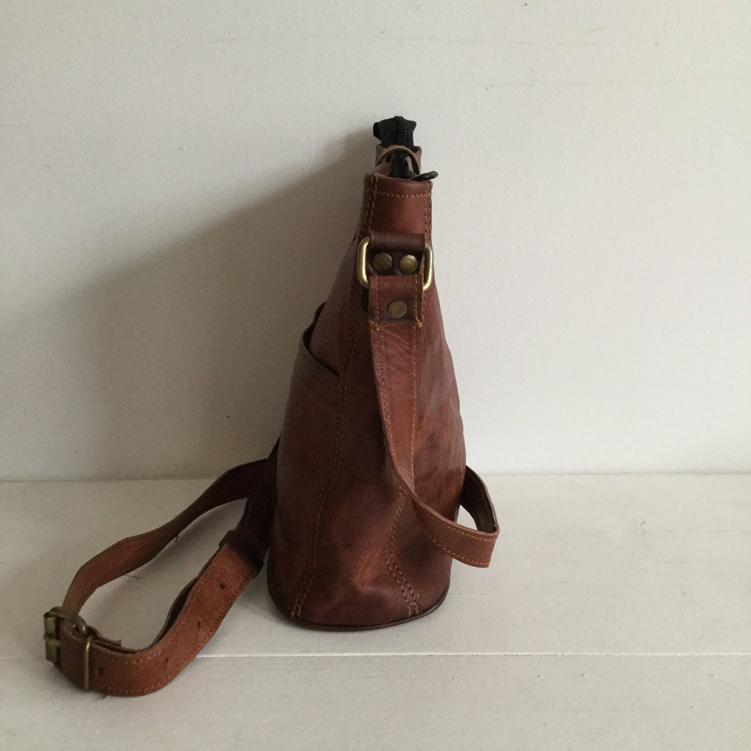 12" LEATHER BUCKET BAG - Out of the Blue