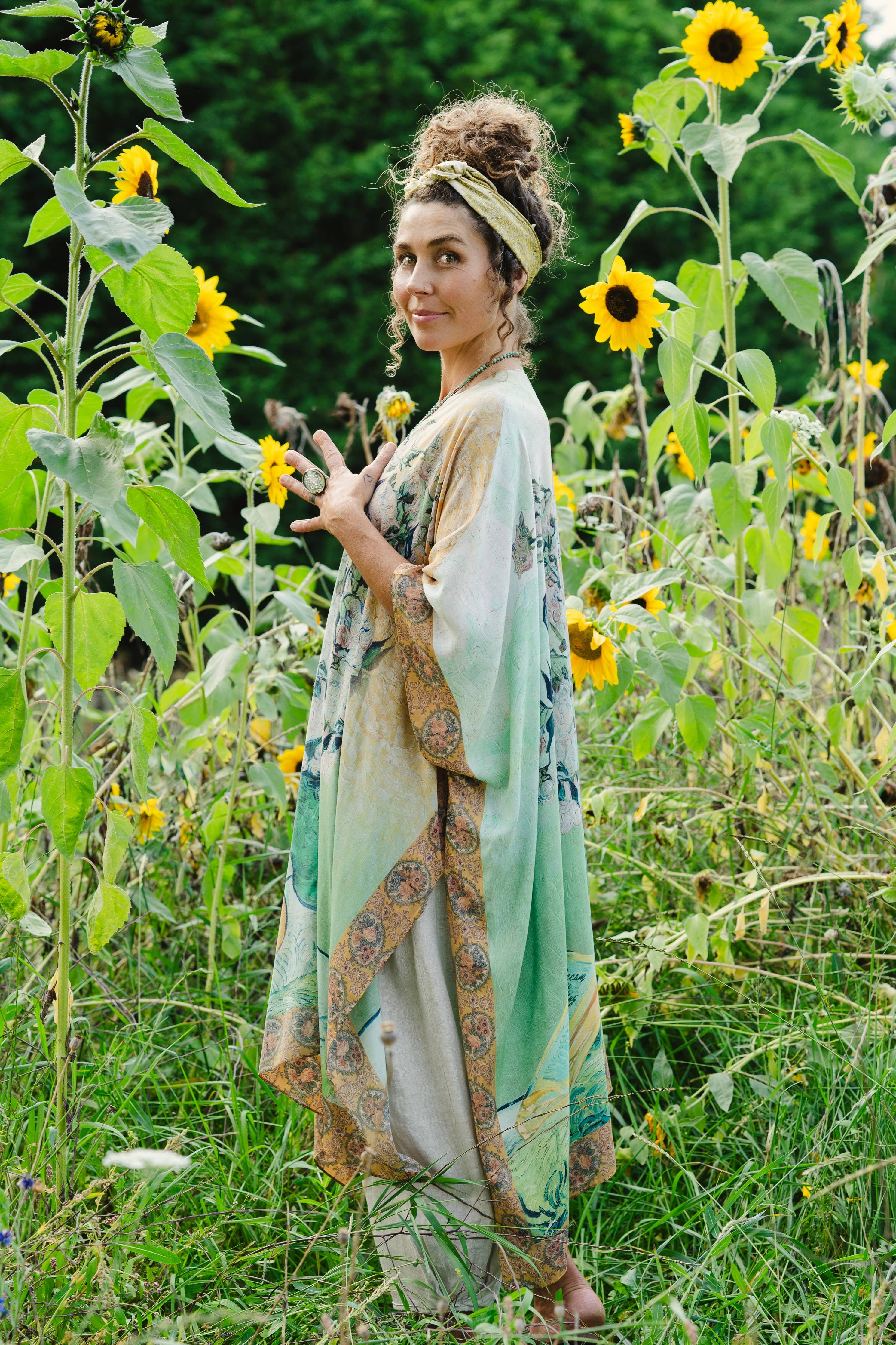 I Paint My Dream Bohemian Van Gogh Goddess Starduster Kimono - Out of the Blue
