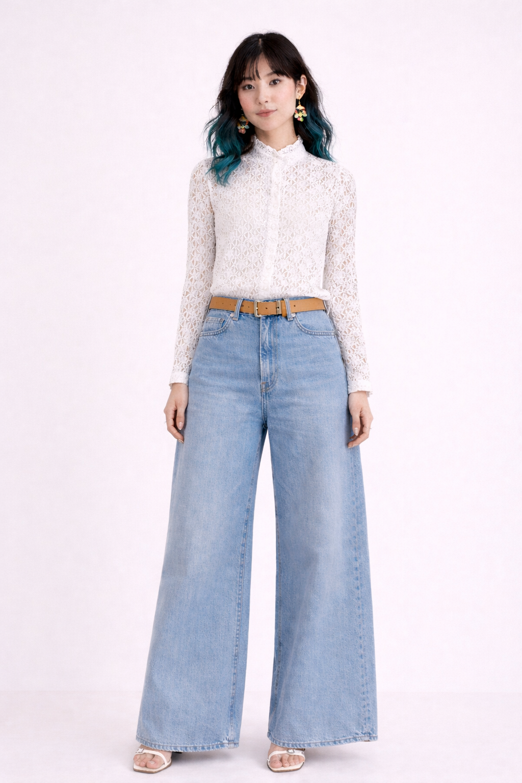 LACE BLOUSE - Out of the Blue