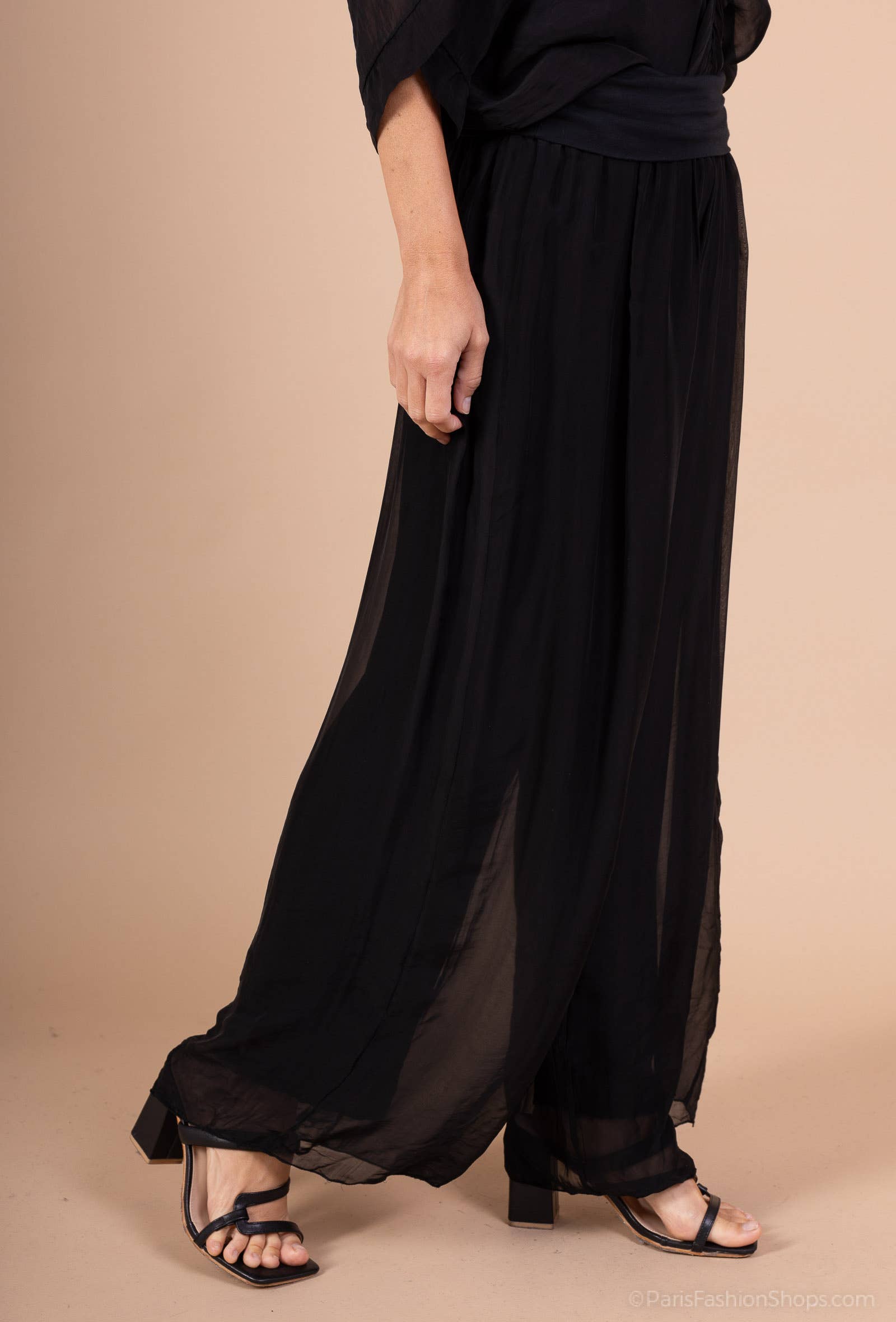 High-waisted wide fluid pants with long hem 20537 - Out of the Blue
