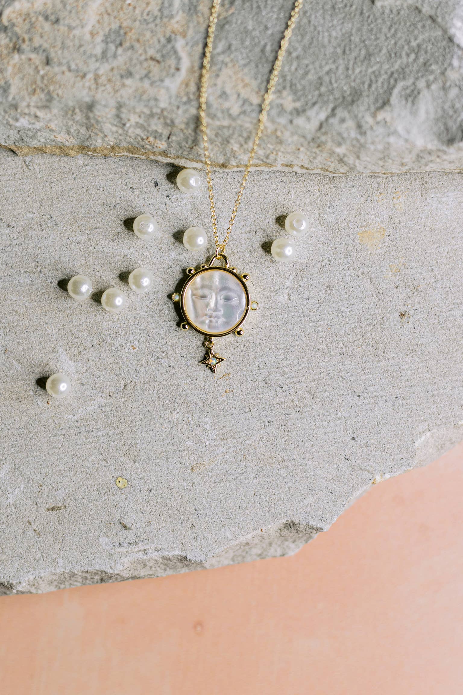 Umbra Pendant Necklace