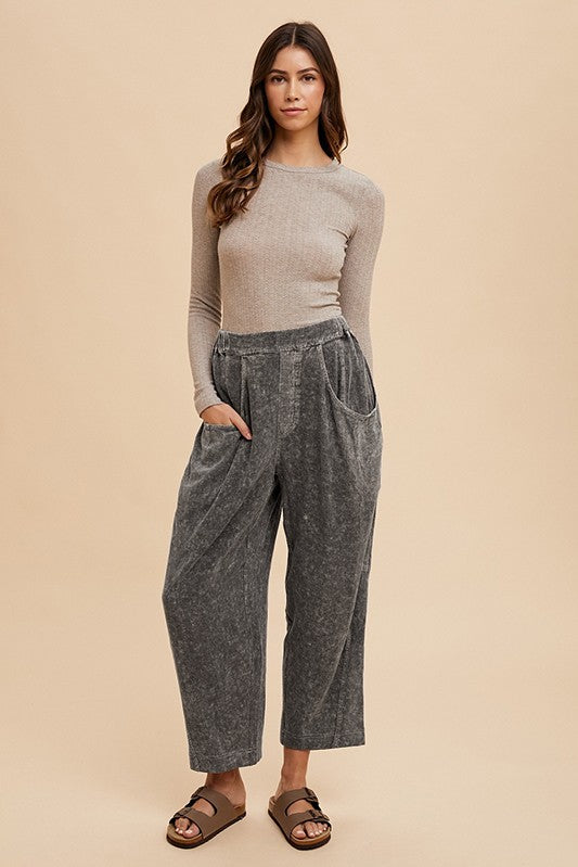 MINERAL WASHED BARREL PANTS