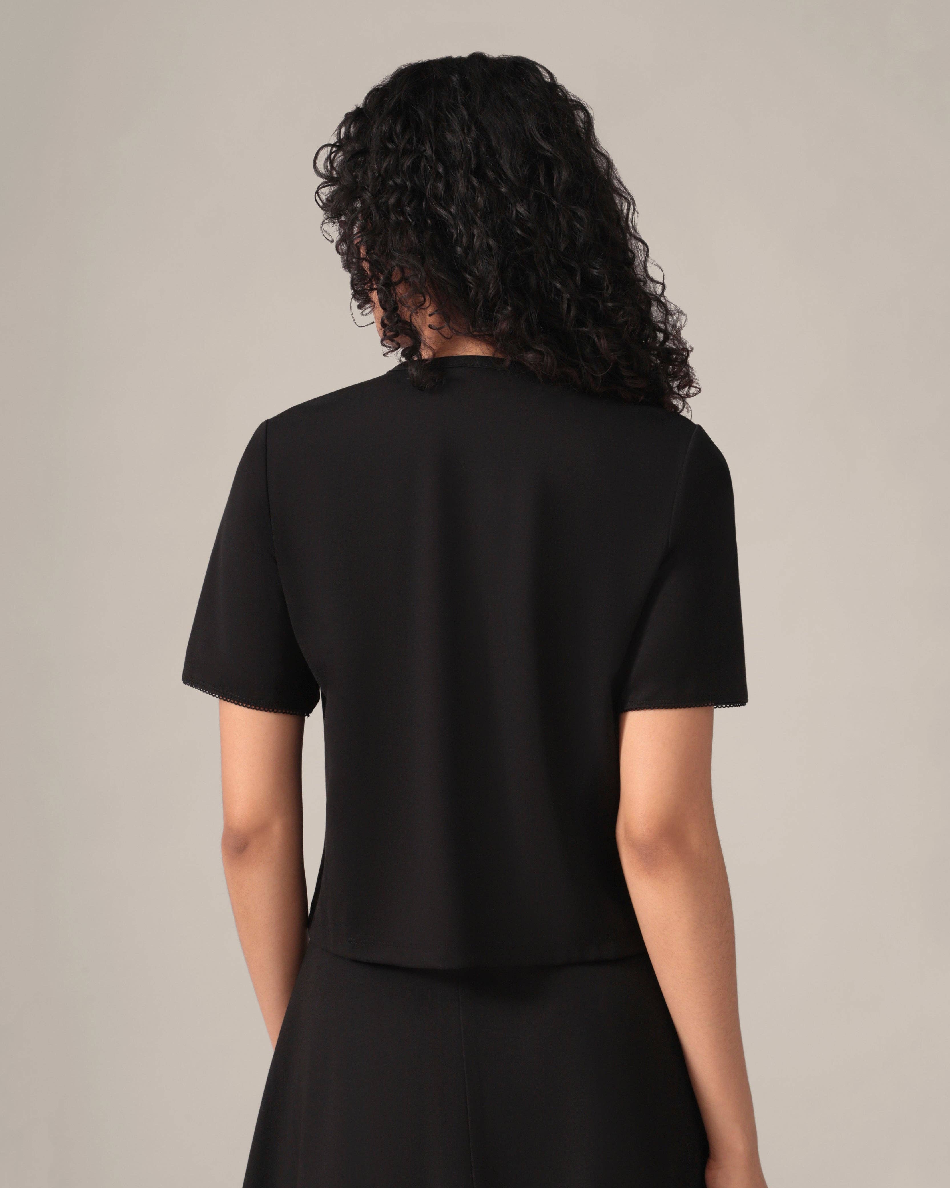 The Perfect Tee - Light Ease knit in Black - Out of the Blue