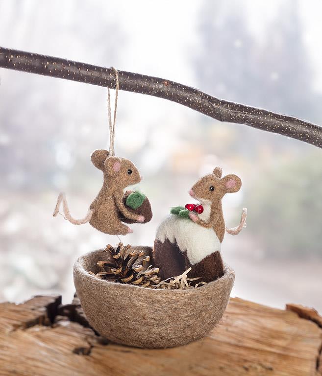 Mouse 0n Donut Ornament