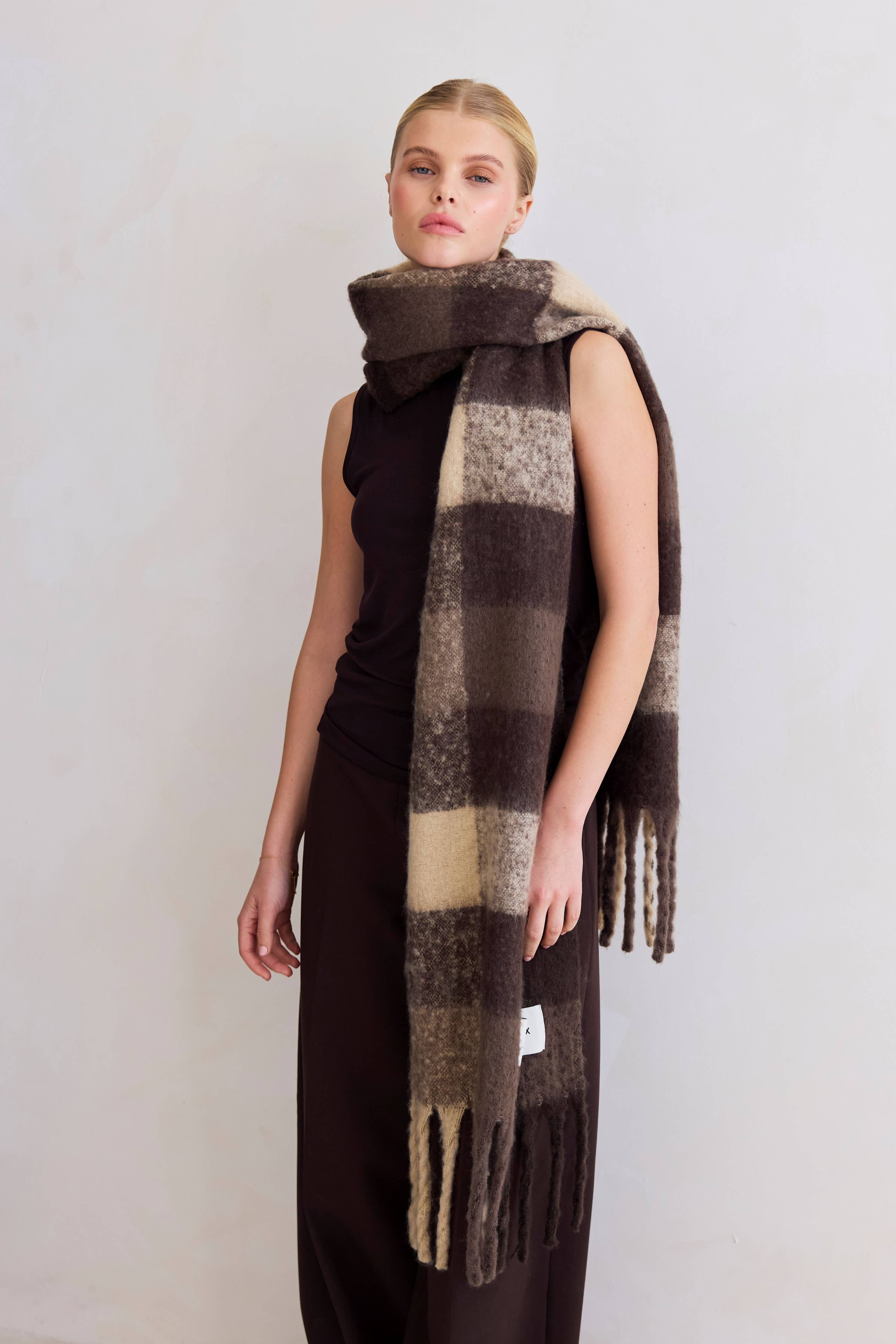 The Reykjavik Scarf Brown Check