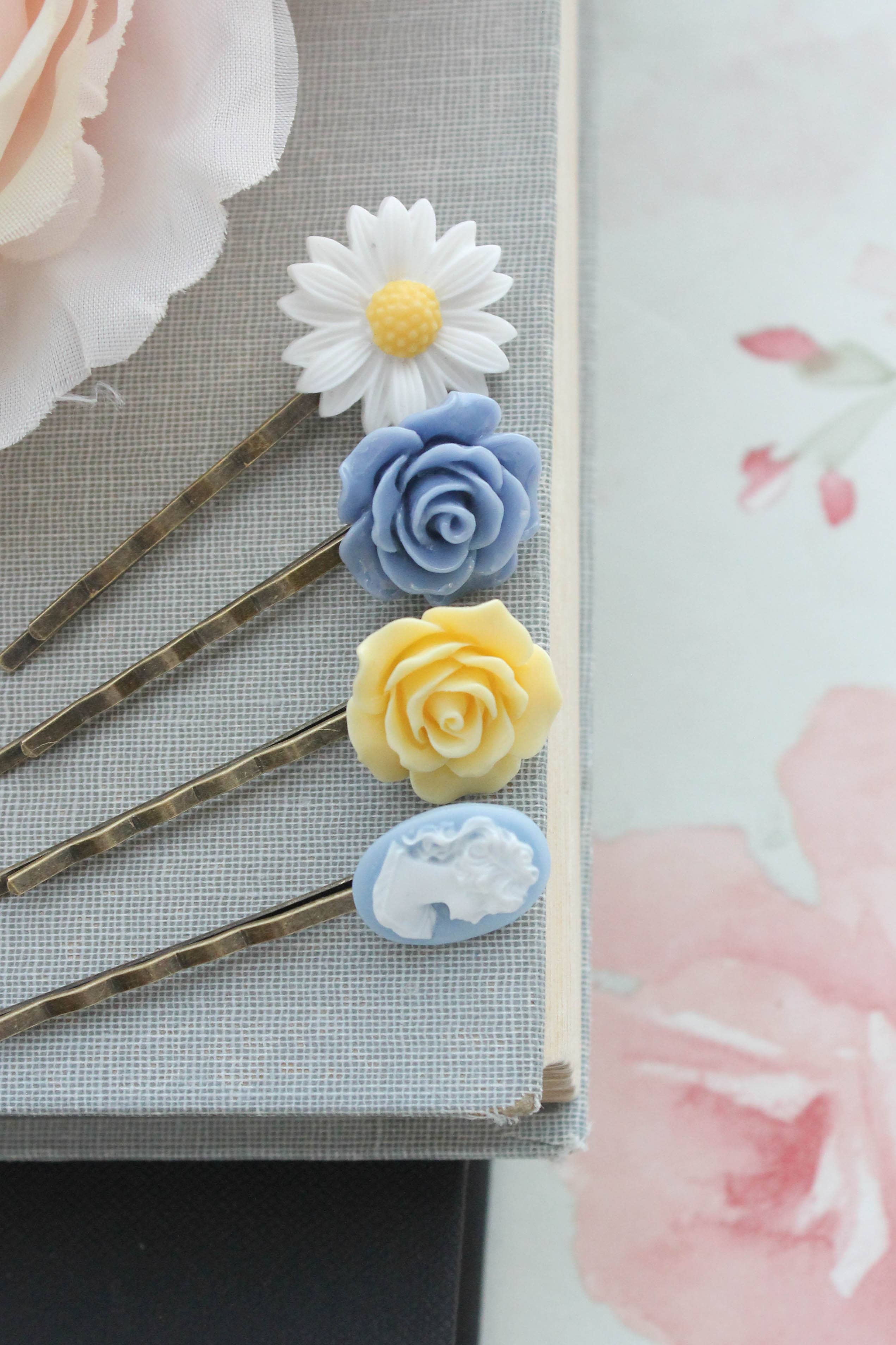 Flower Bobby Pins - set of 4